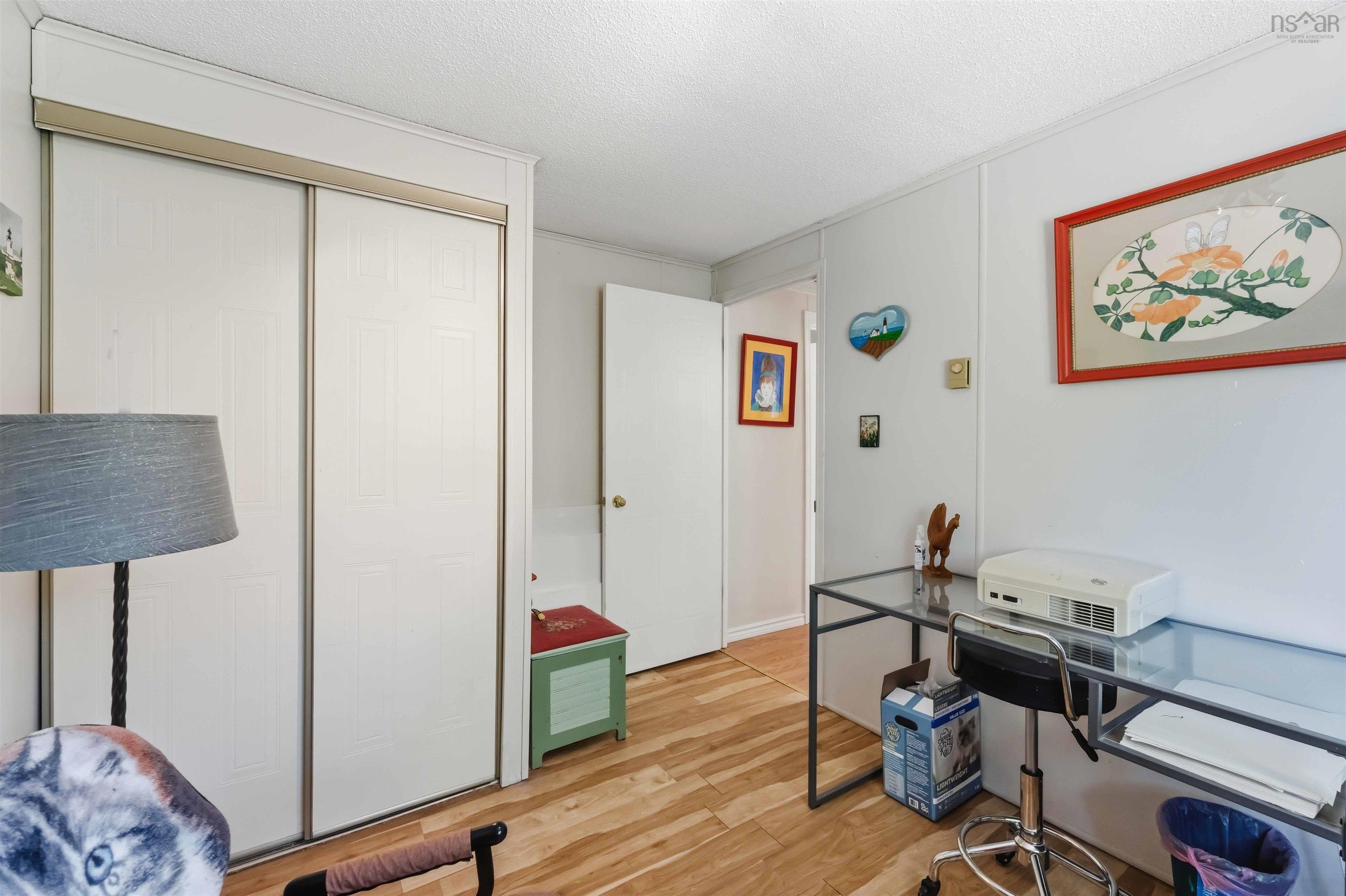 $339,900.00: 992 Howe Avenue, Greenwood