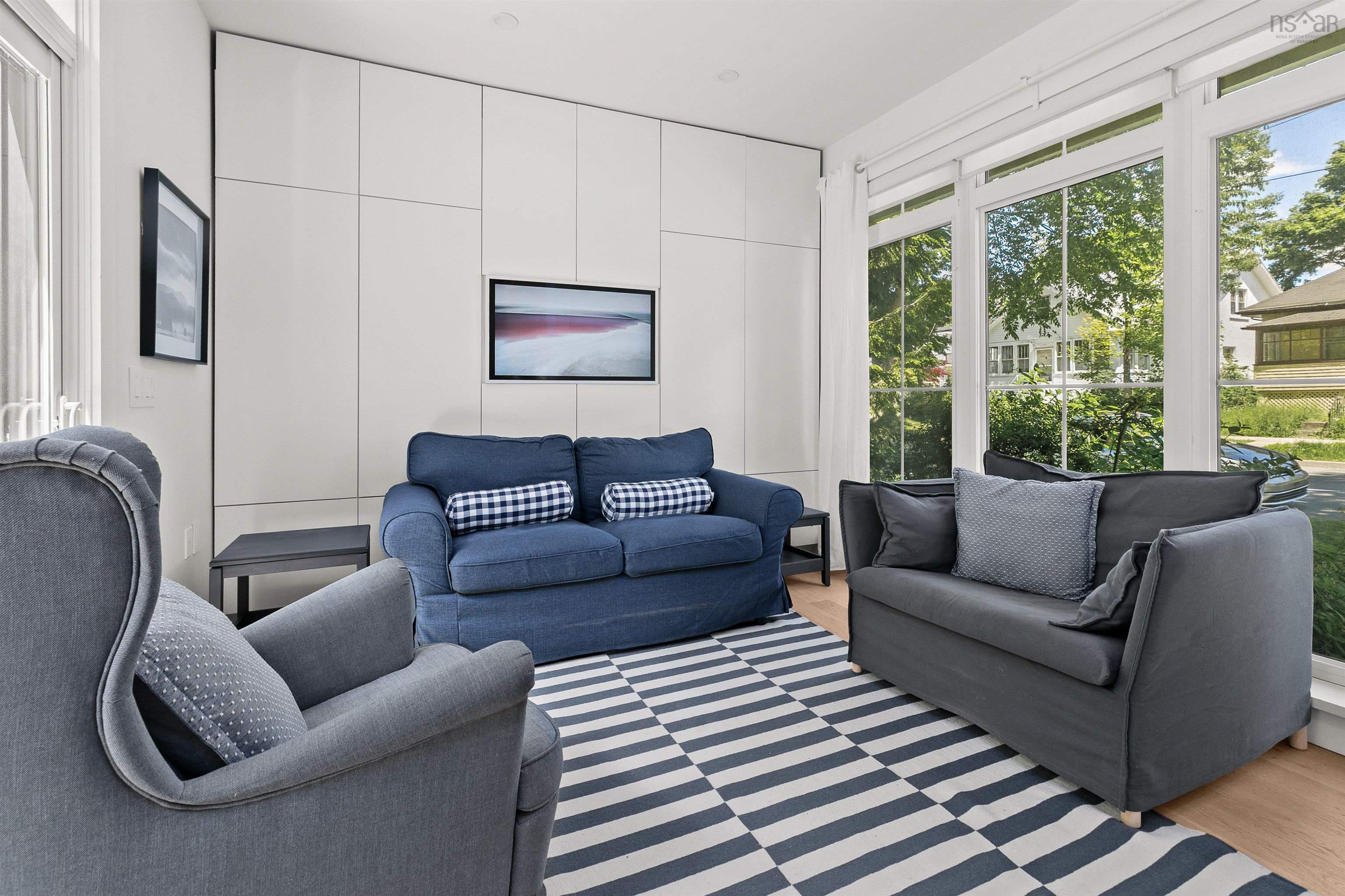 $1,225,000.00: 1594 PRESTON, Halifax