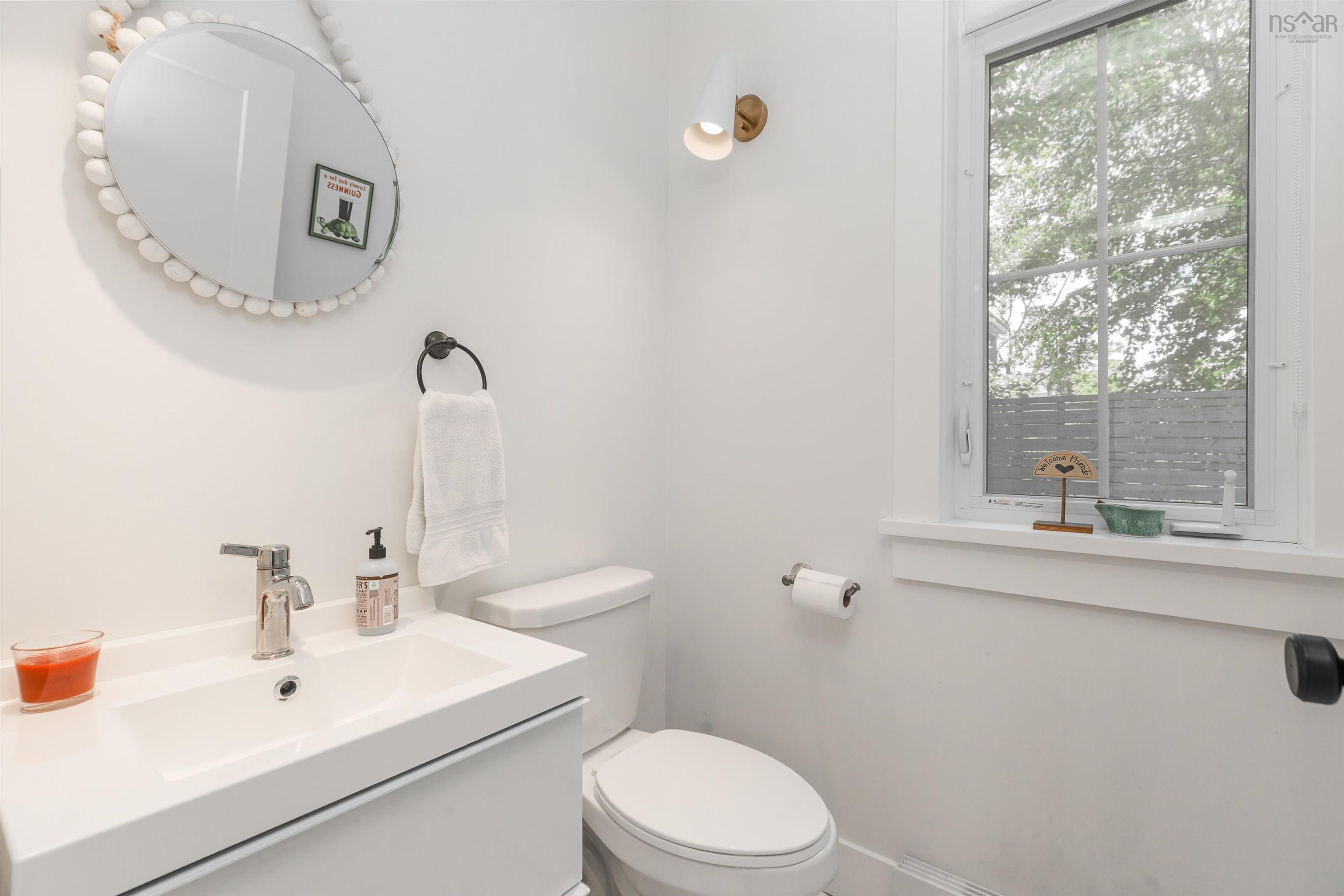 $1,225,000.00: 1594 PRESTON, Halifax