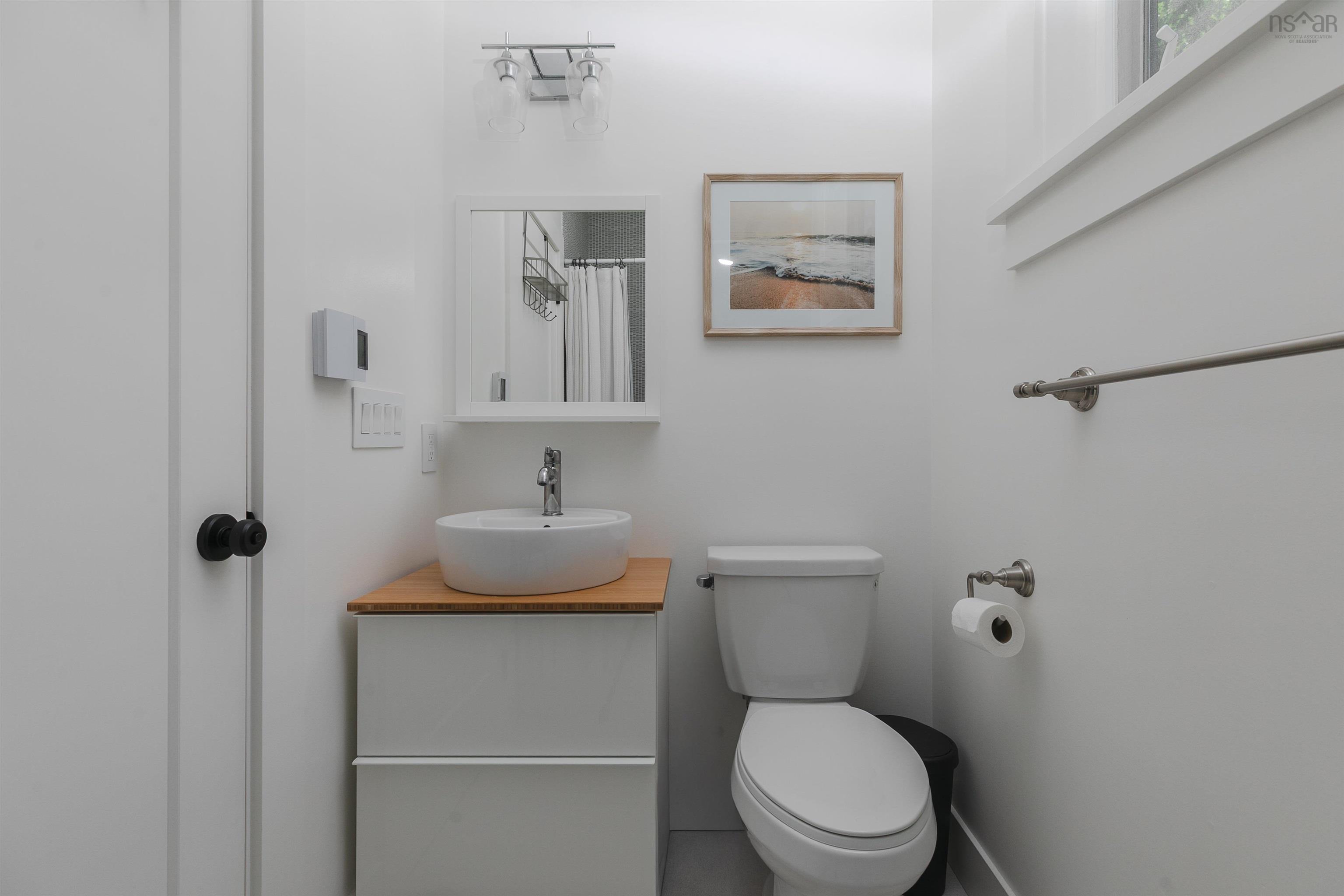 $1,225,000.00: 1594 PRESTON, Halifax