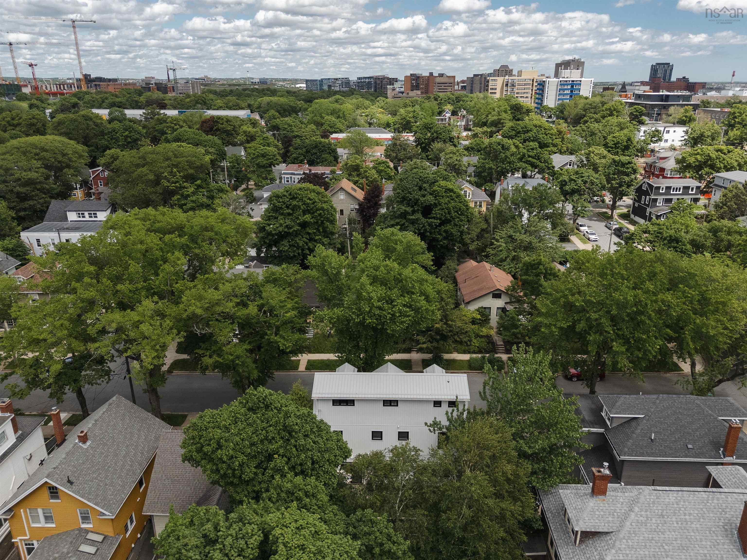 $1,225,000.00: 1594 PRESTON, Halifax
