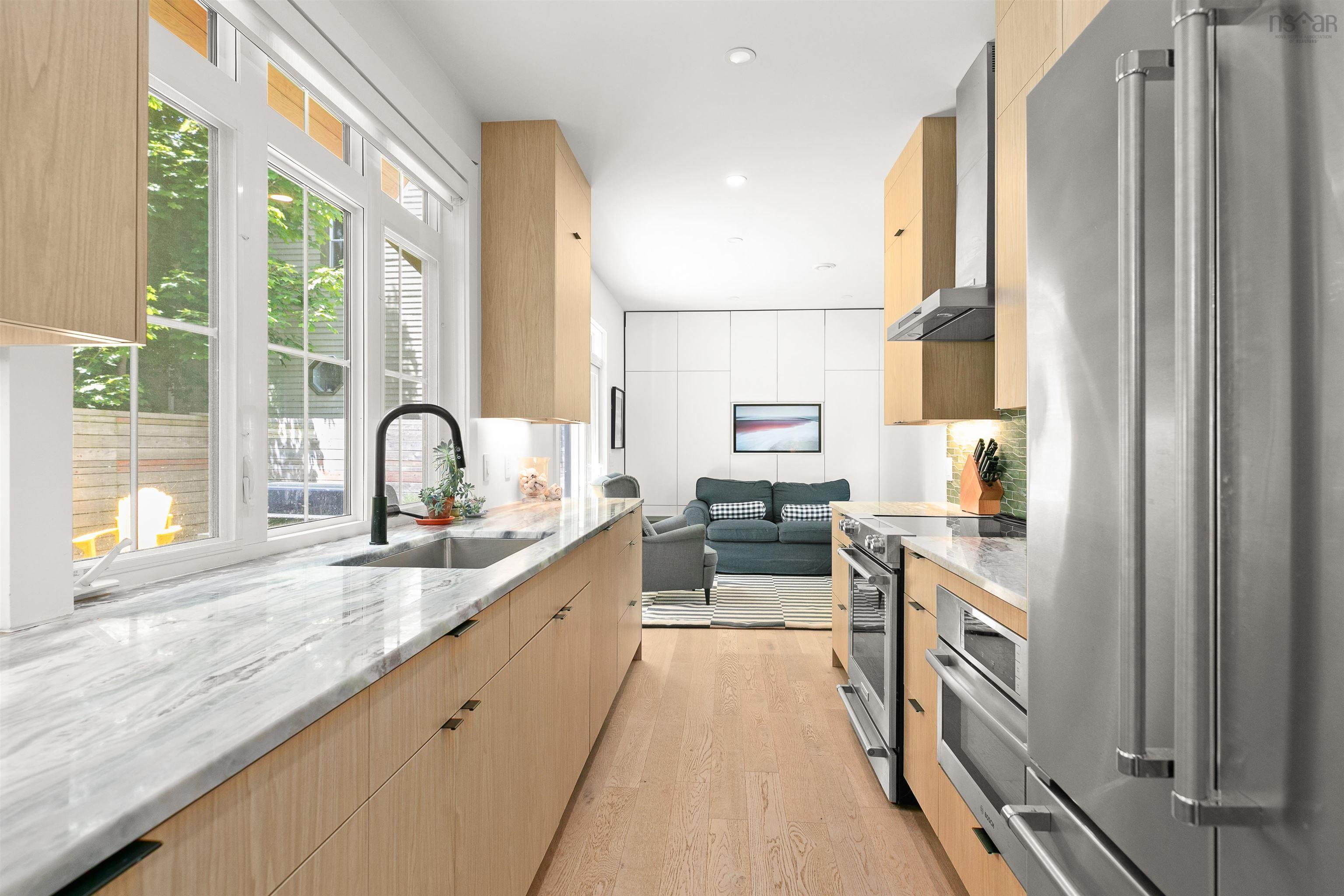 $1,225,000.00: 1594 PRESTON, Halifax