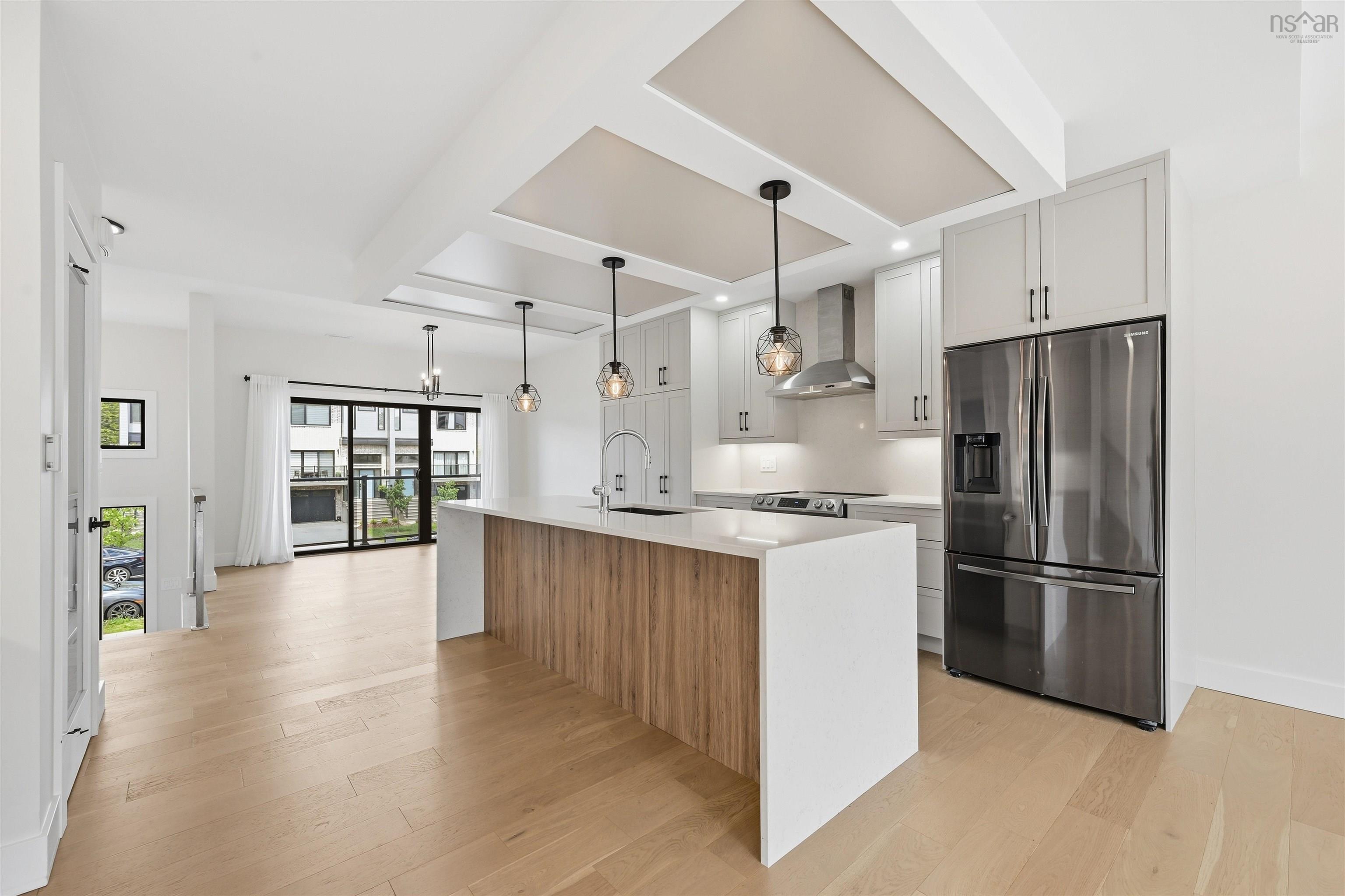 $794,900.00: 16 Trekker Drive, Bedford