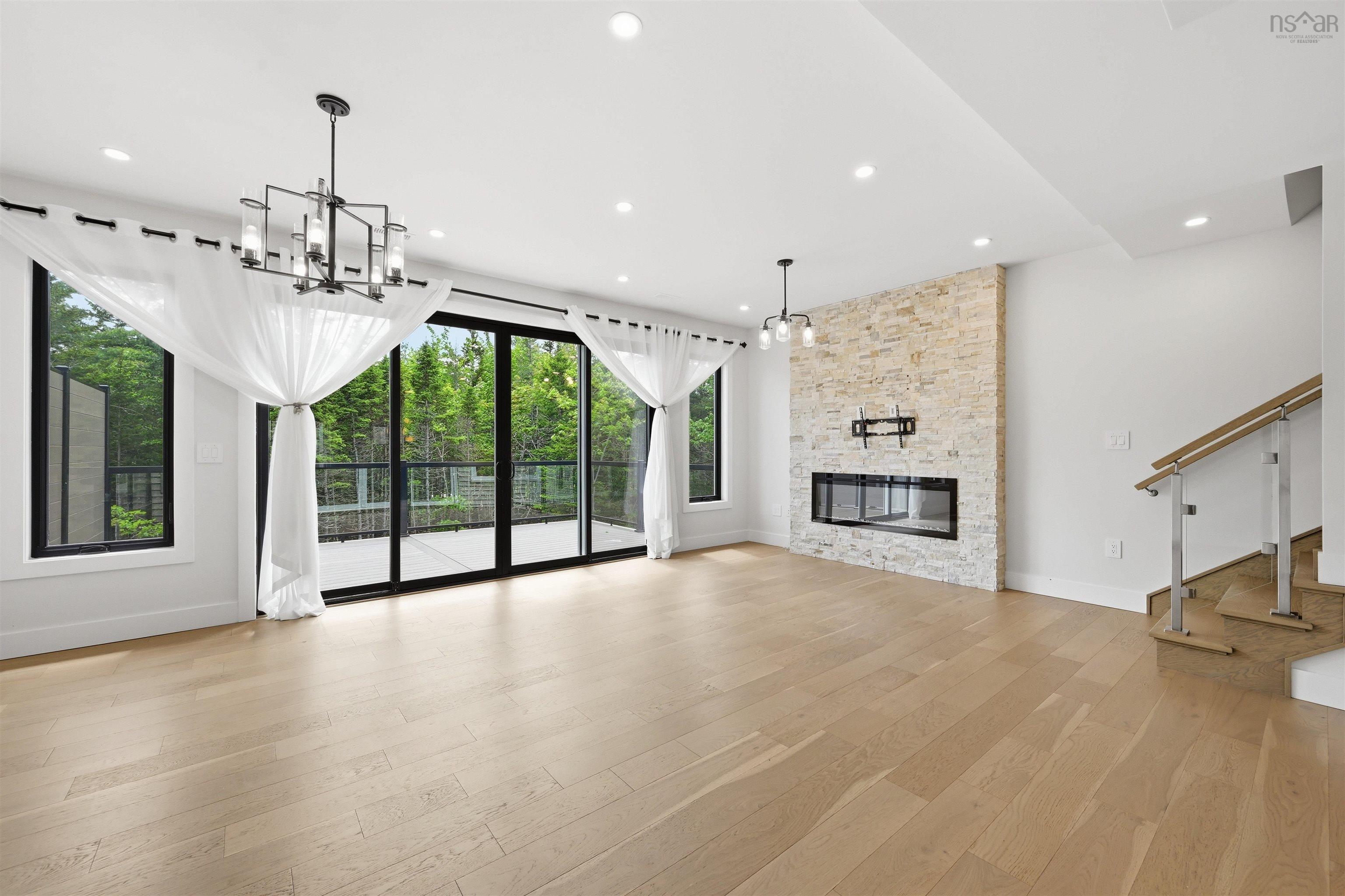 $794,900.00: 16 Trekker Drive, Bedford