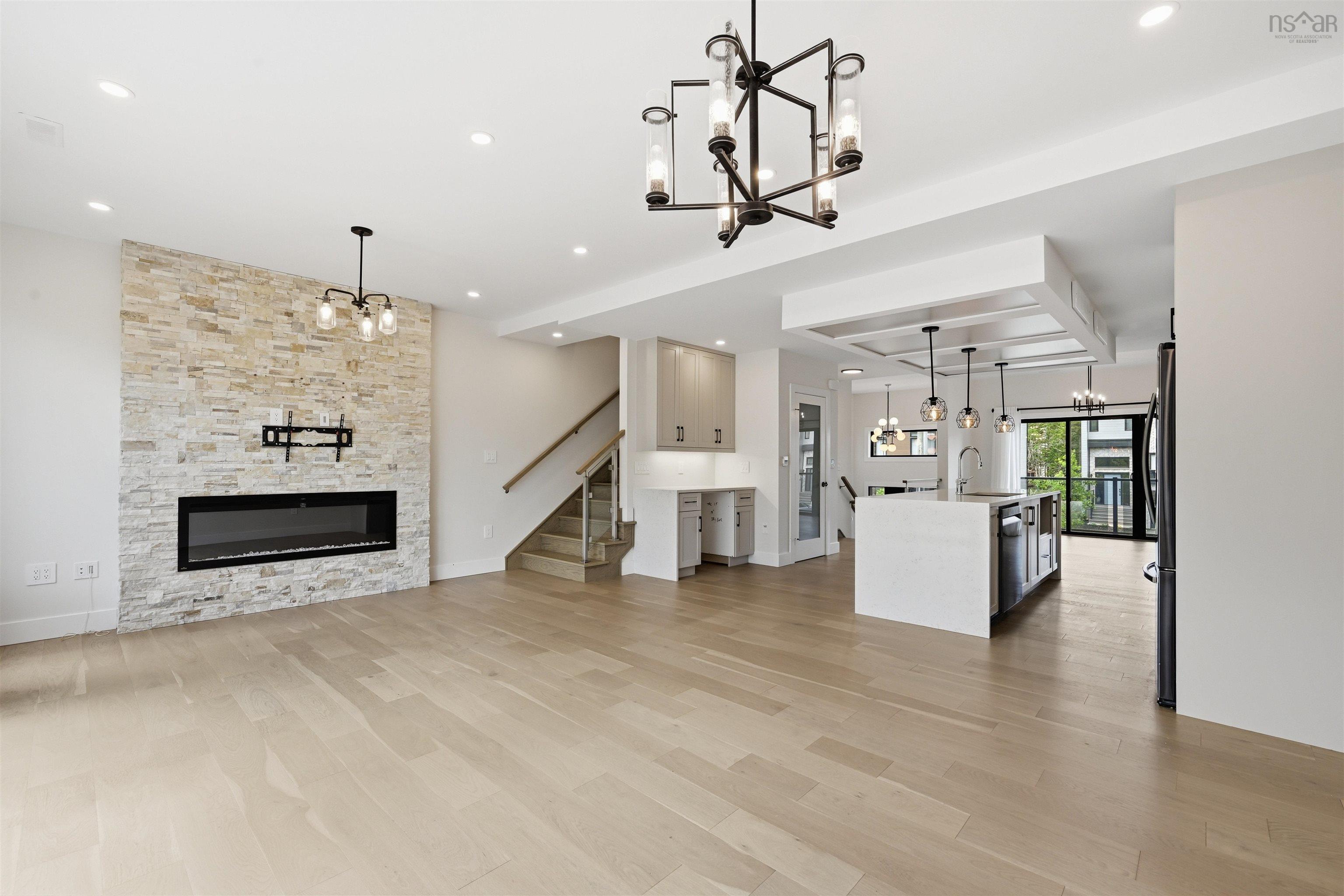 $794,900.00: 16 Trekker Drive, Bedford