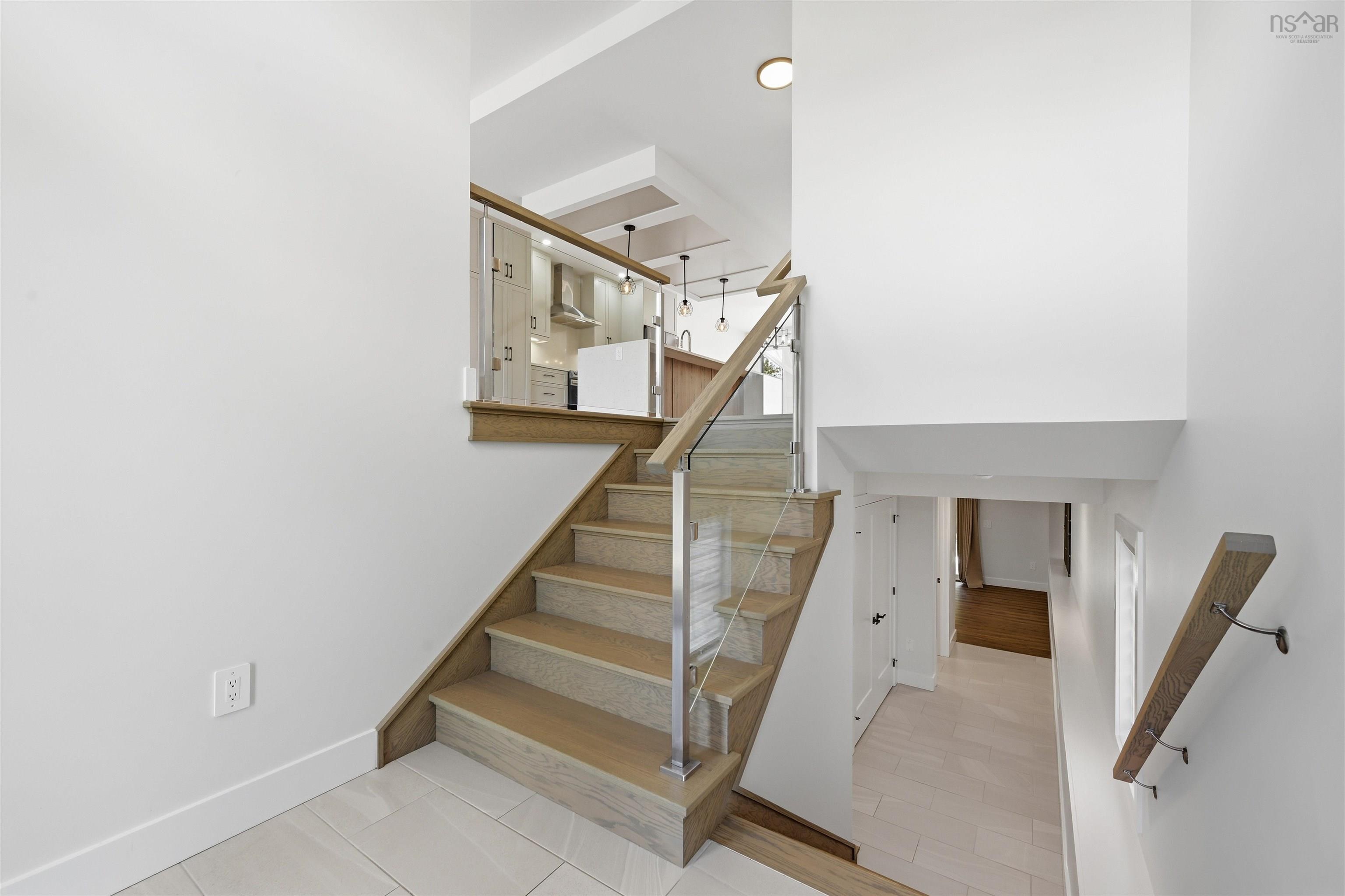$794,900.00: 16 Trekker Drive, Bedford