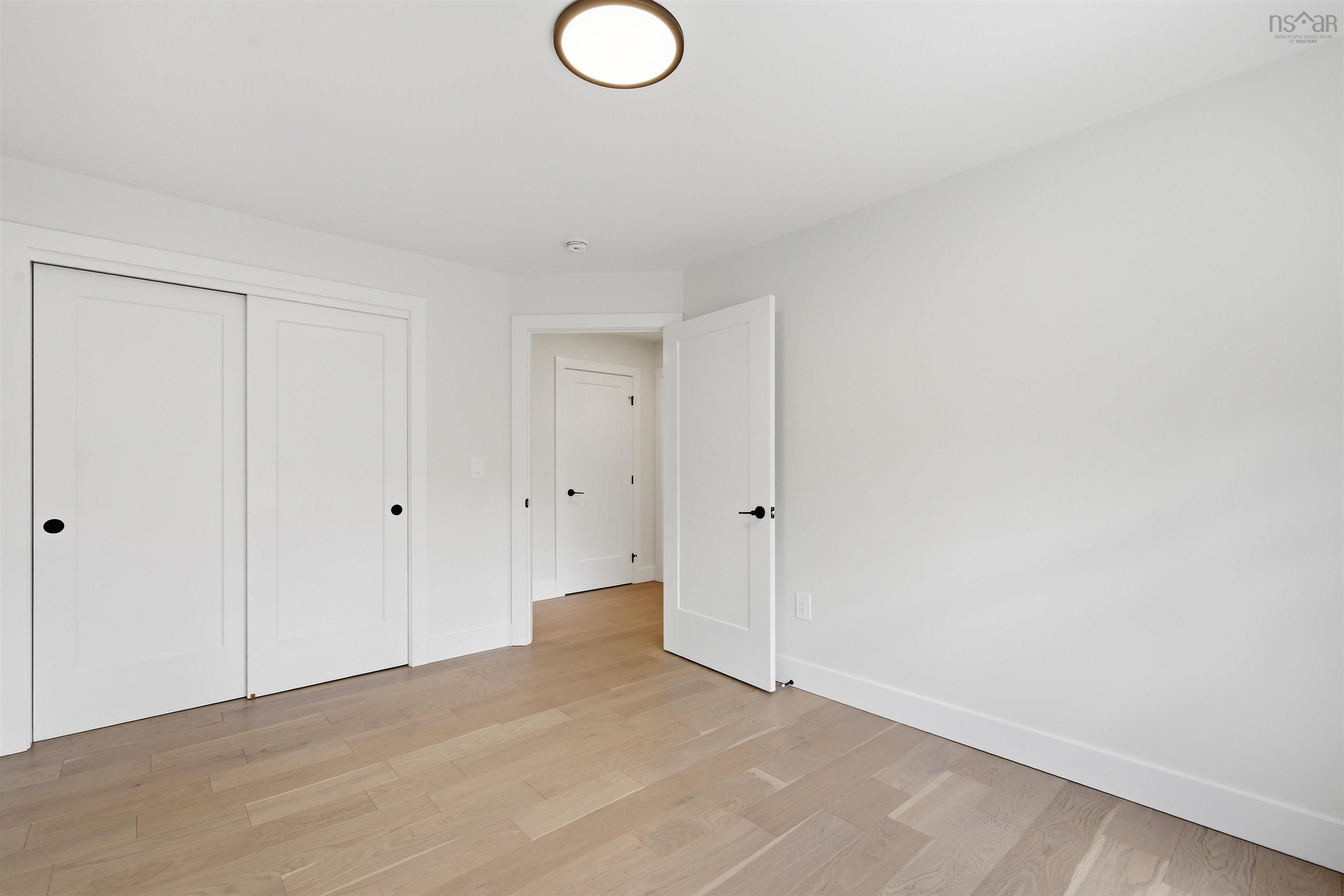 $794,900.00: 16 Trekker Drive, Bedford