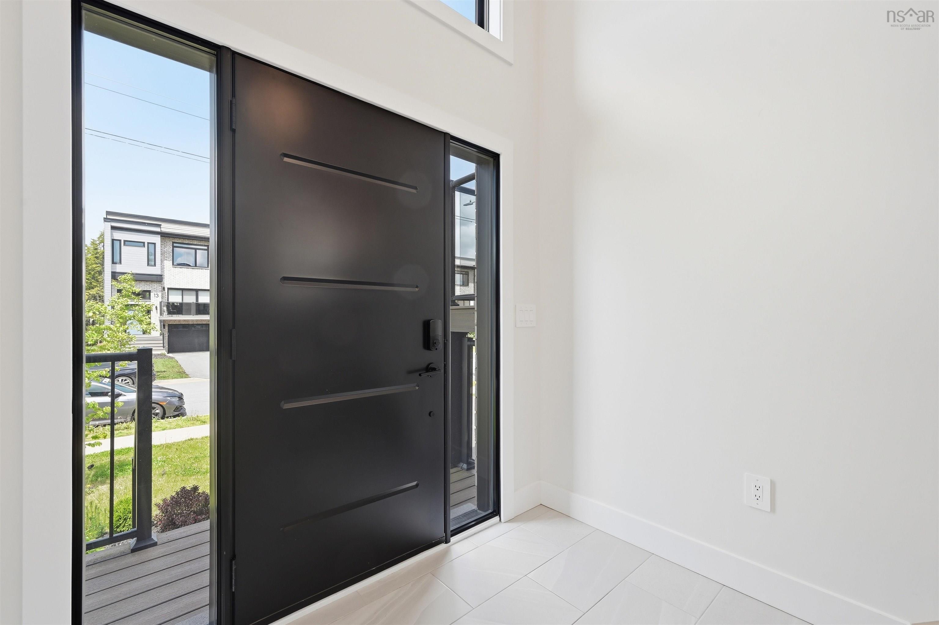 $794,900.00: 16 Trekker Drive, Bedford