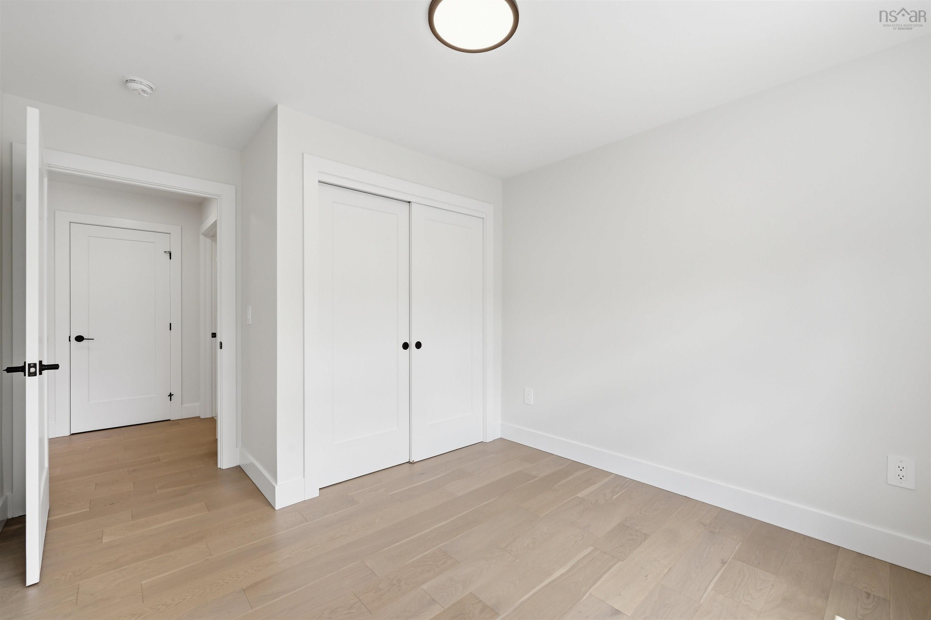 $794,900.00: 16 Trekker Drive, Bedford