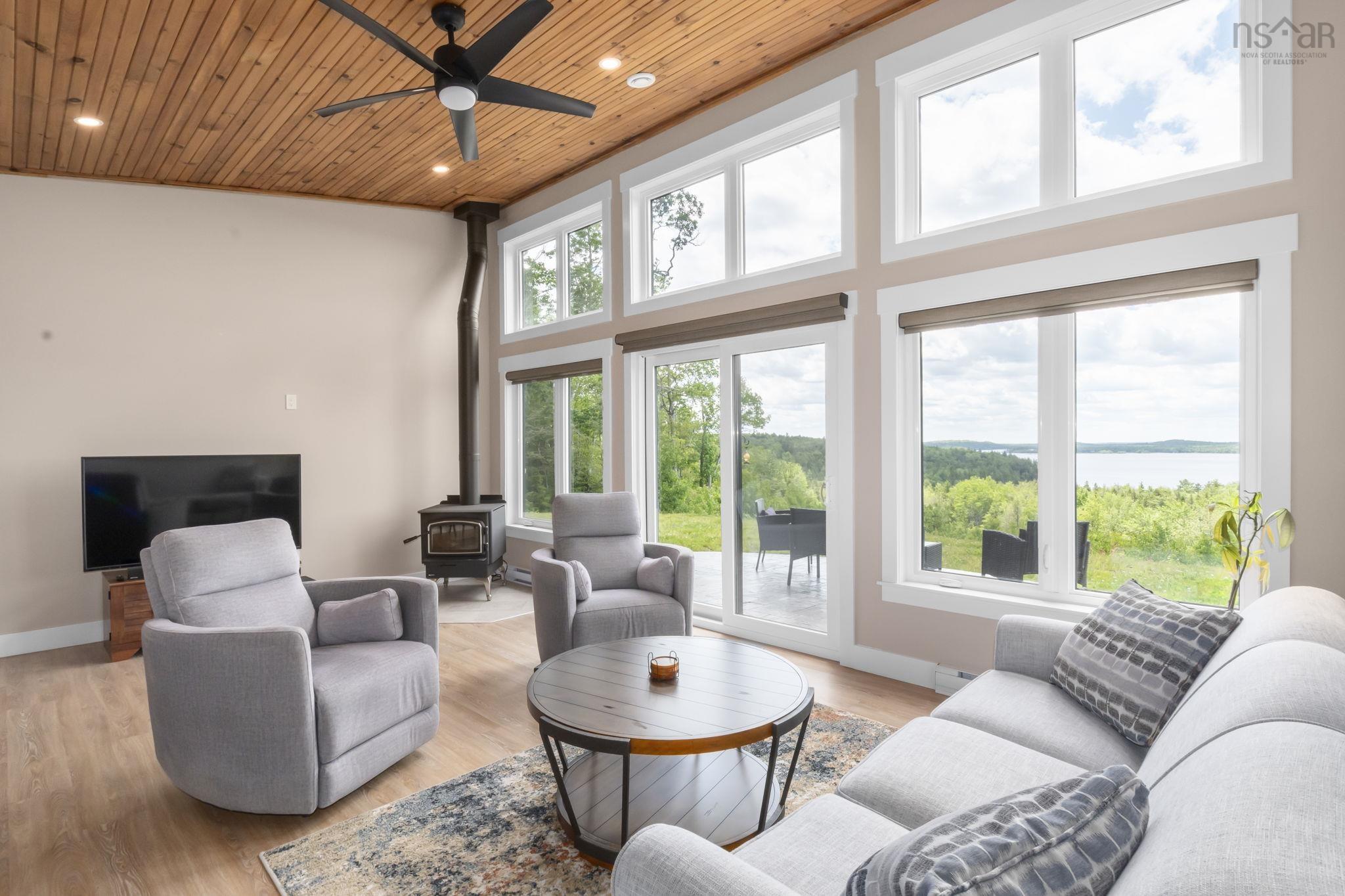 $599,000.00: 67 Uhlman Point Road, Molega North