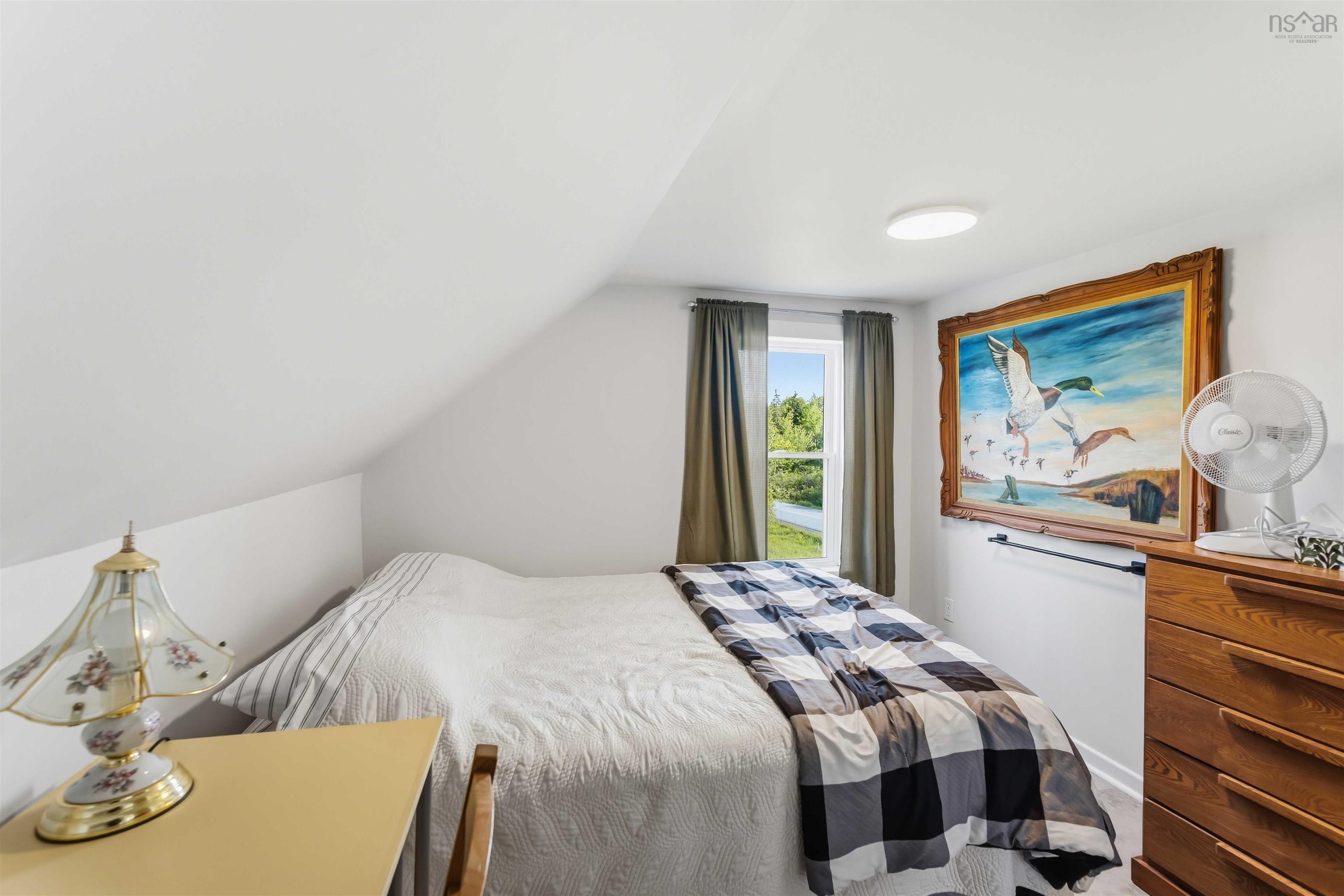 $465,000.00: 480 New Ross Road, Leminster