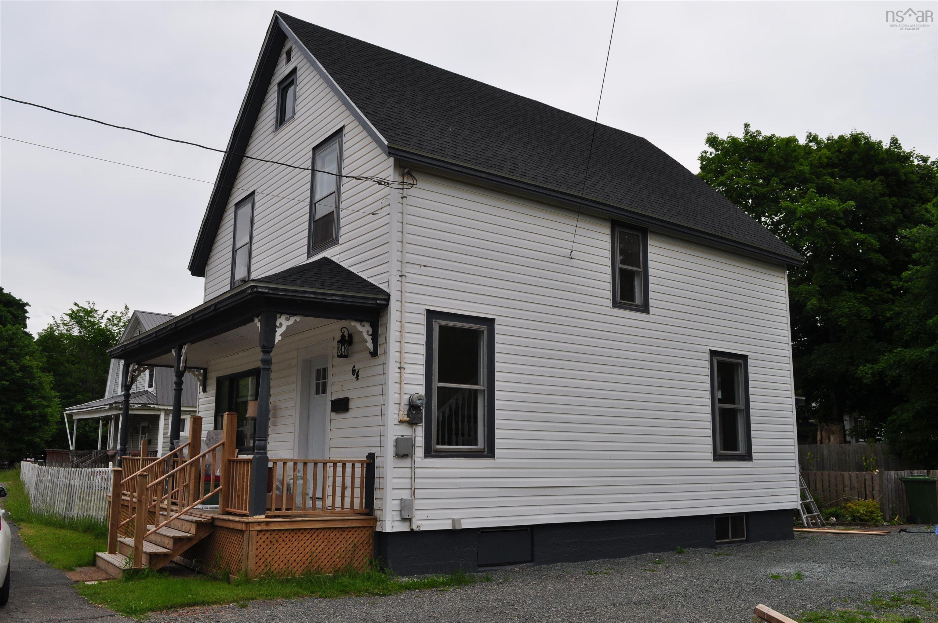 $349,900.00: 64 CENTRE Street, Truro