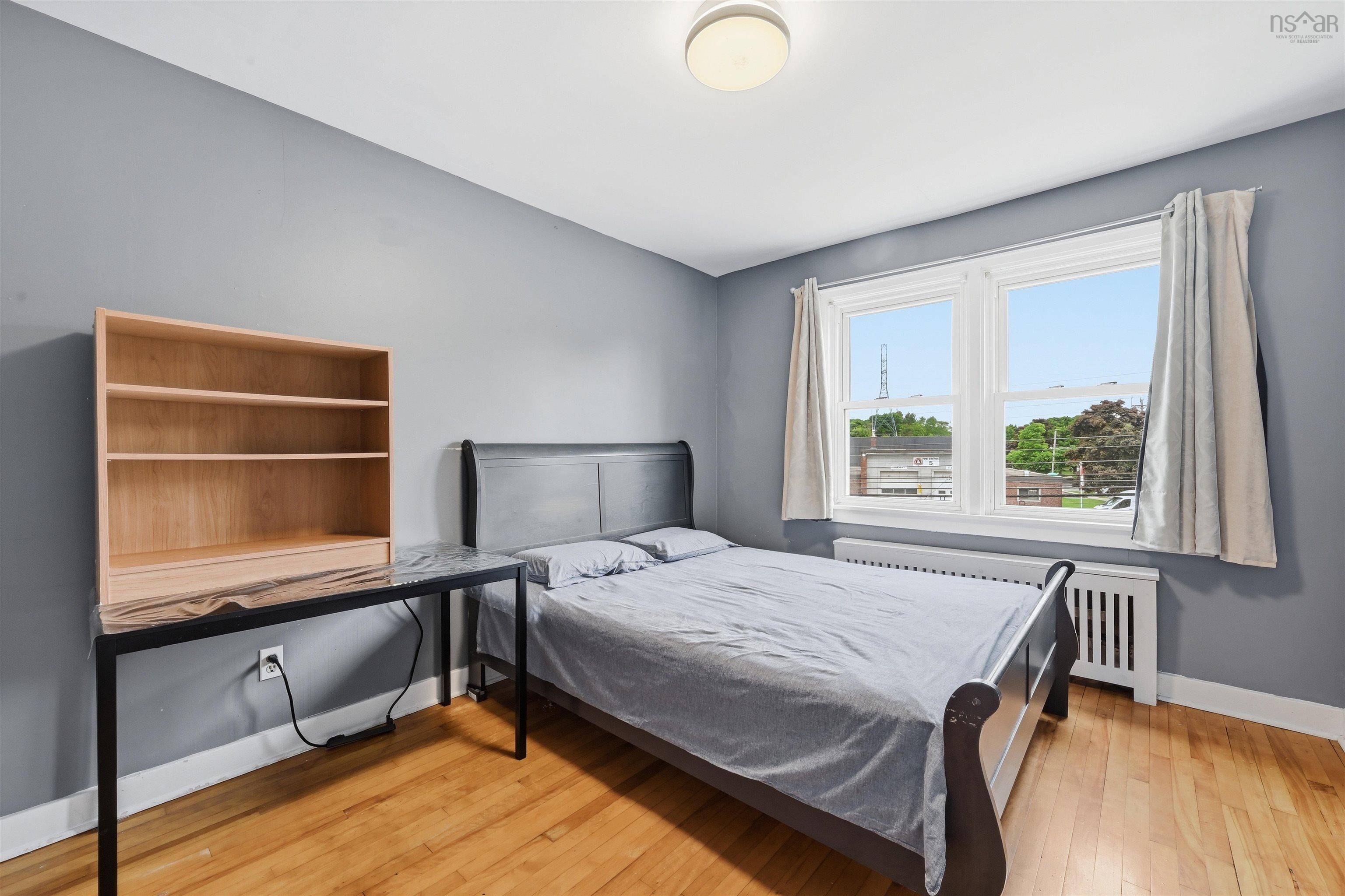 $839,900.00: 7091/7093 Bayers Road, Halifax