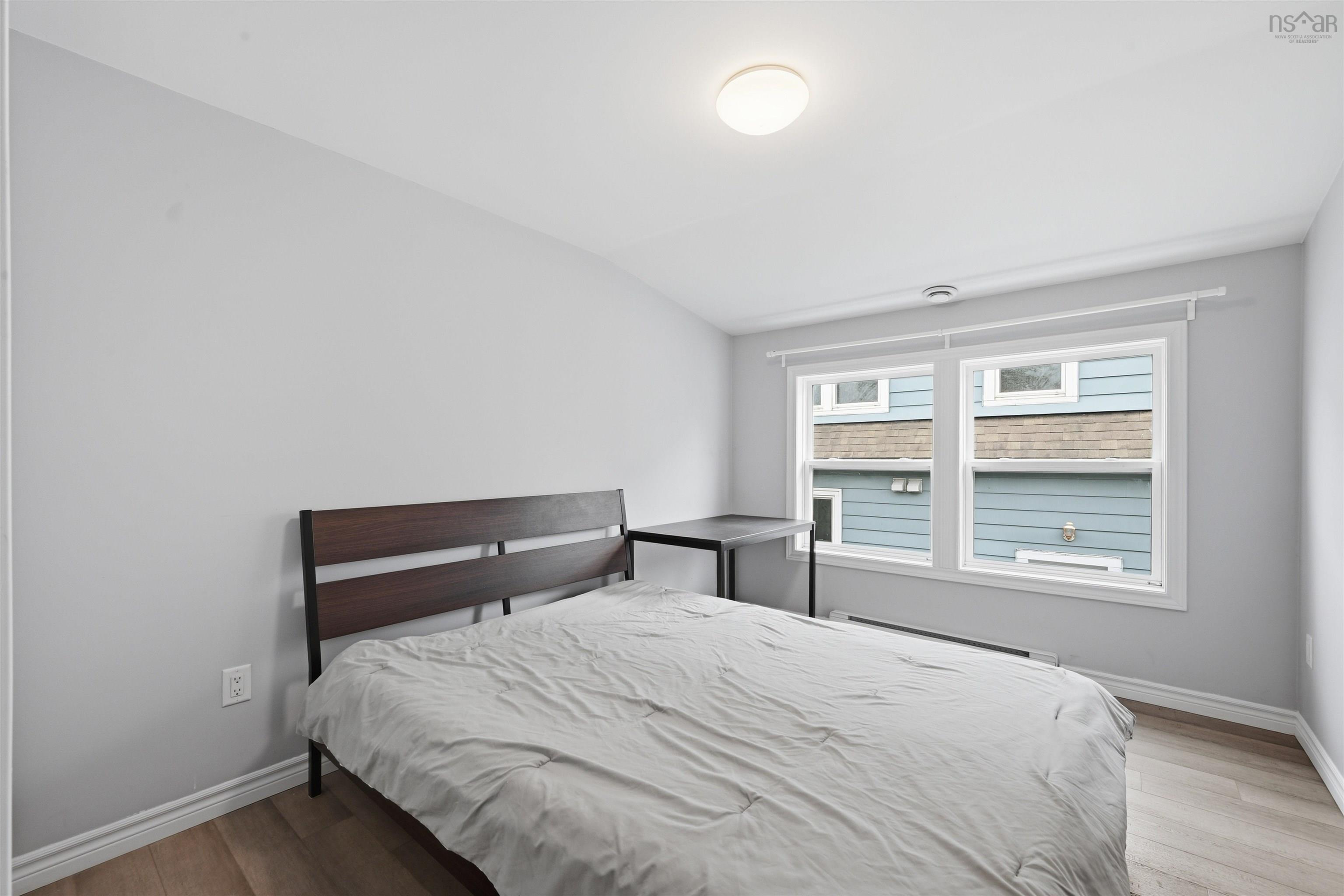 $839,900.00: 7091/7093 Bayers Road, Halifax