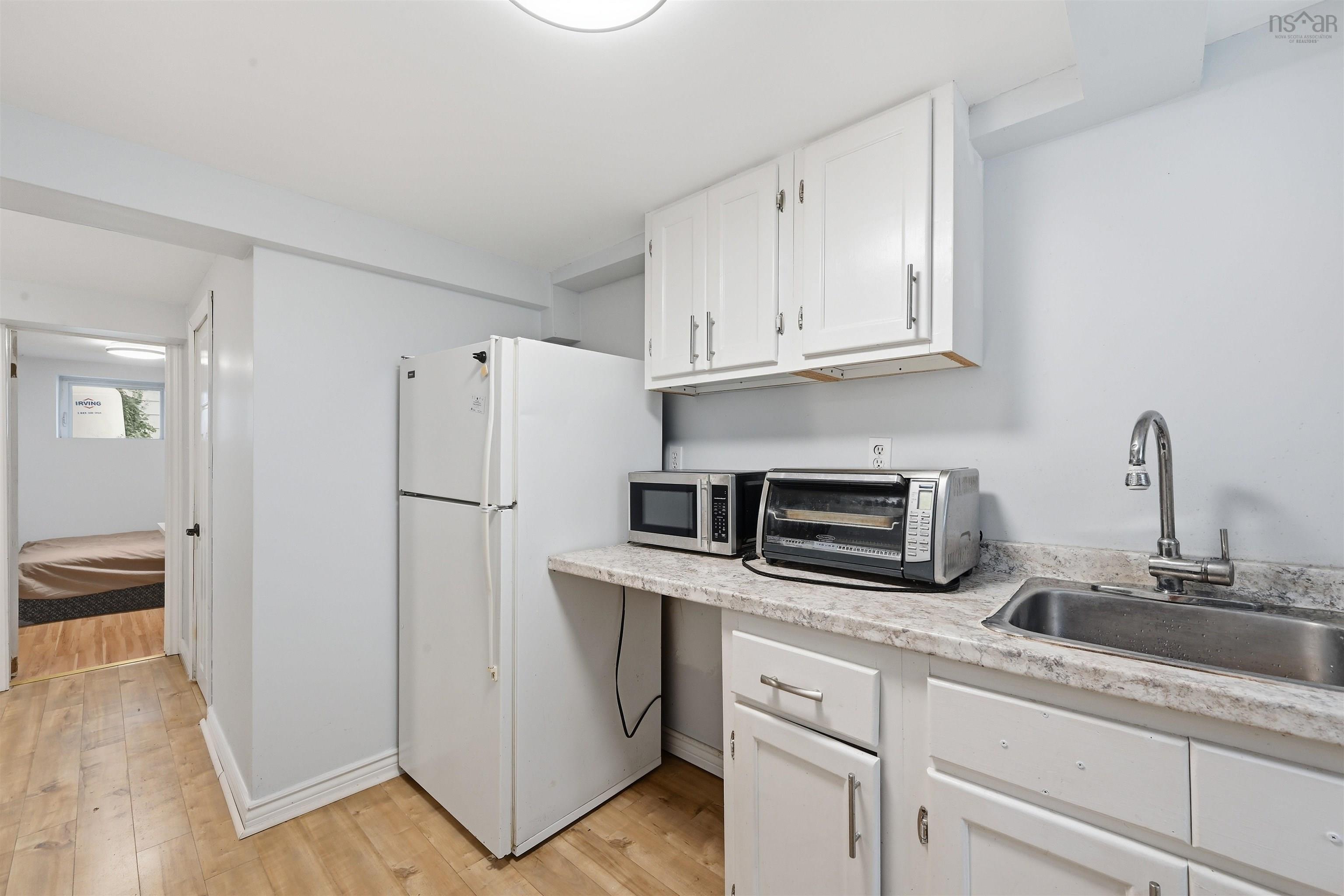 $839,900.00: 7091/7093 Bayers Road, Halifax