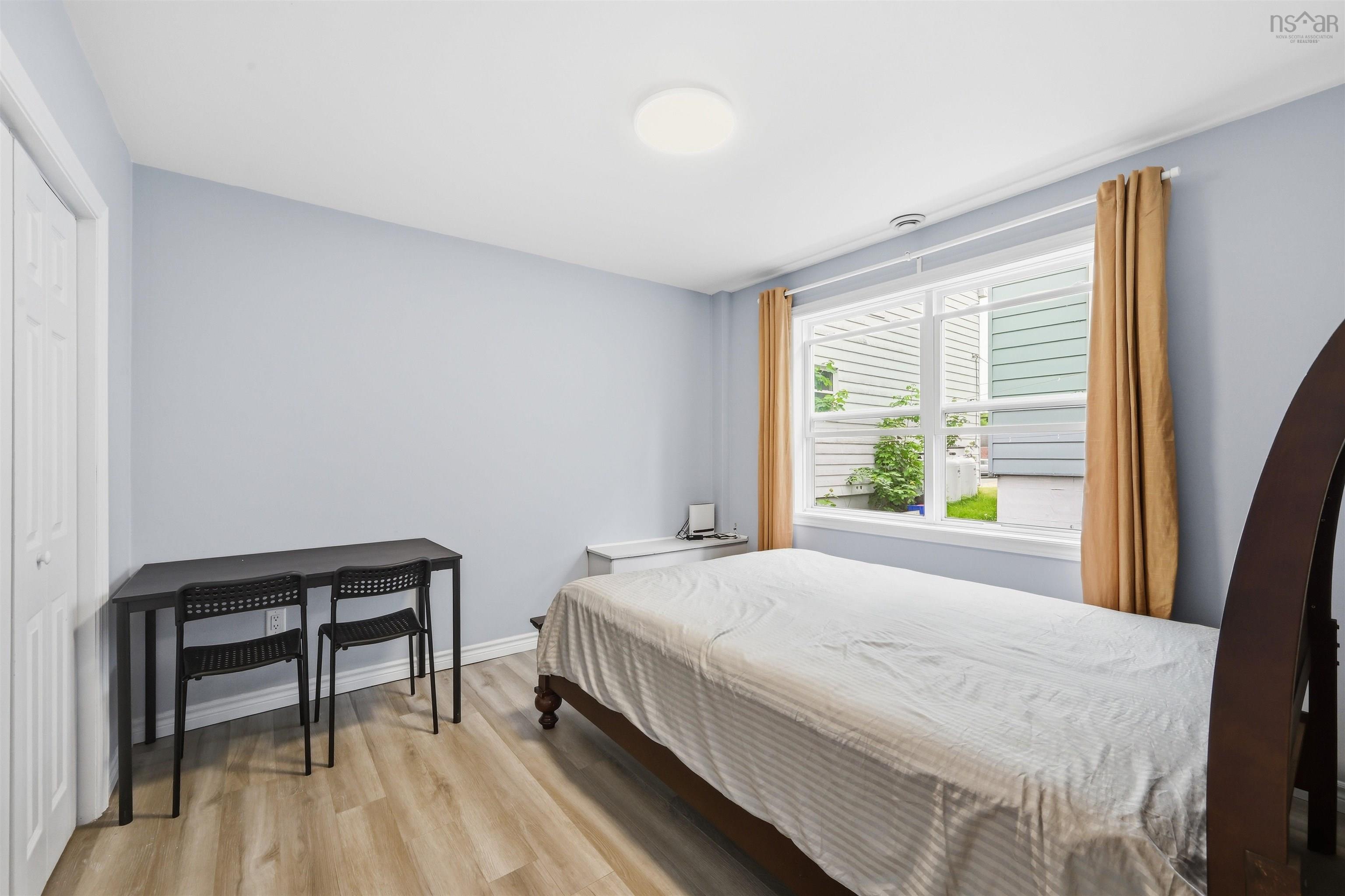 $839,900.00: 7091/7093 Bayers Road, Halifax