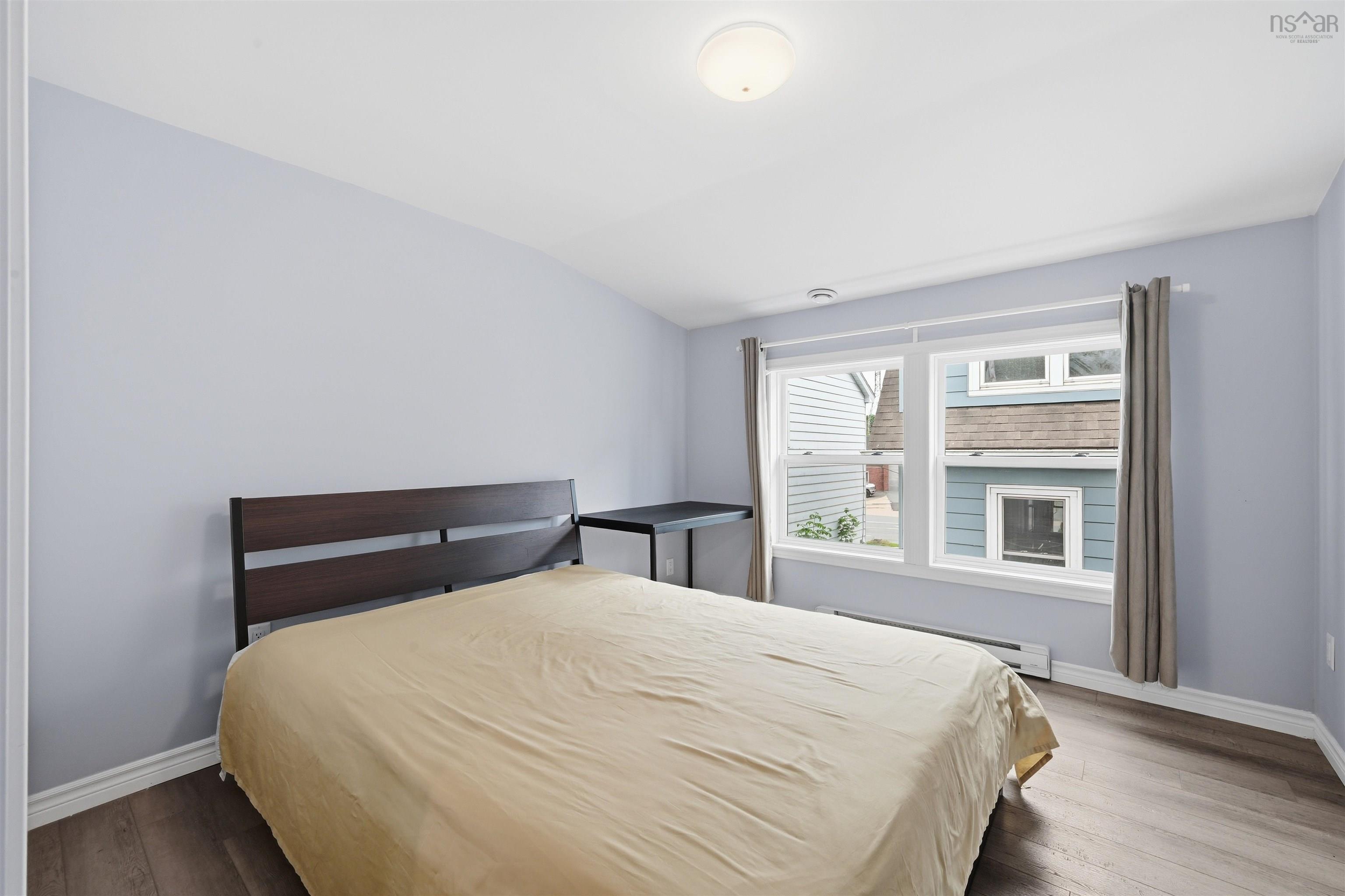 $839,900.00: 7091/7093 Bayers Road, Halifax