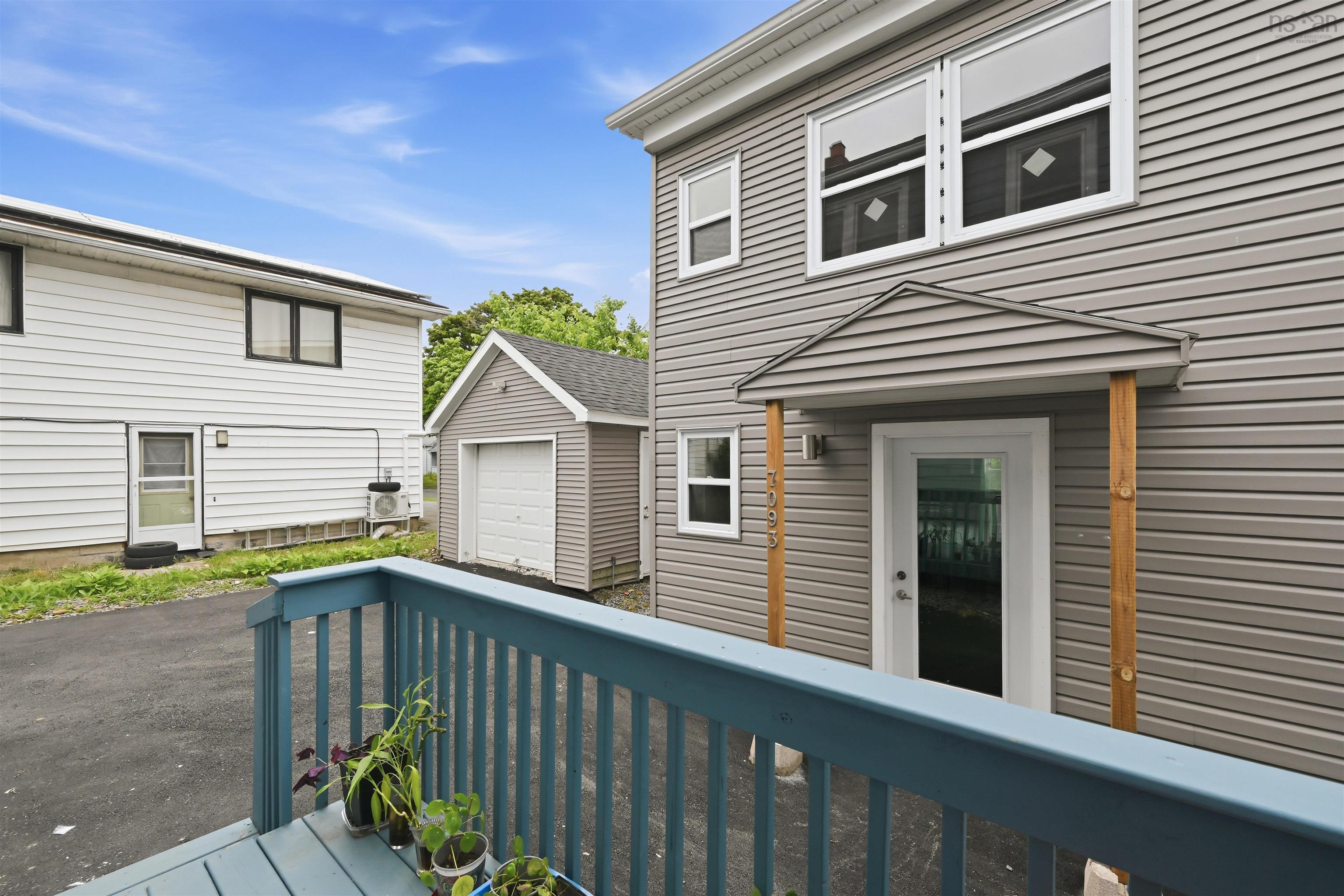 $839,900.00: 7091/7093 Bayers Road, Halifax