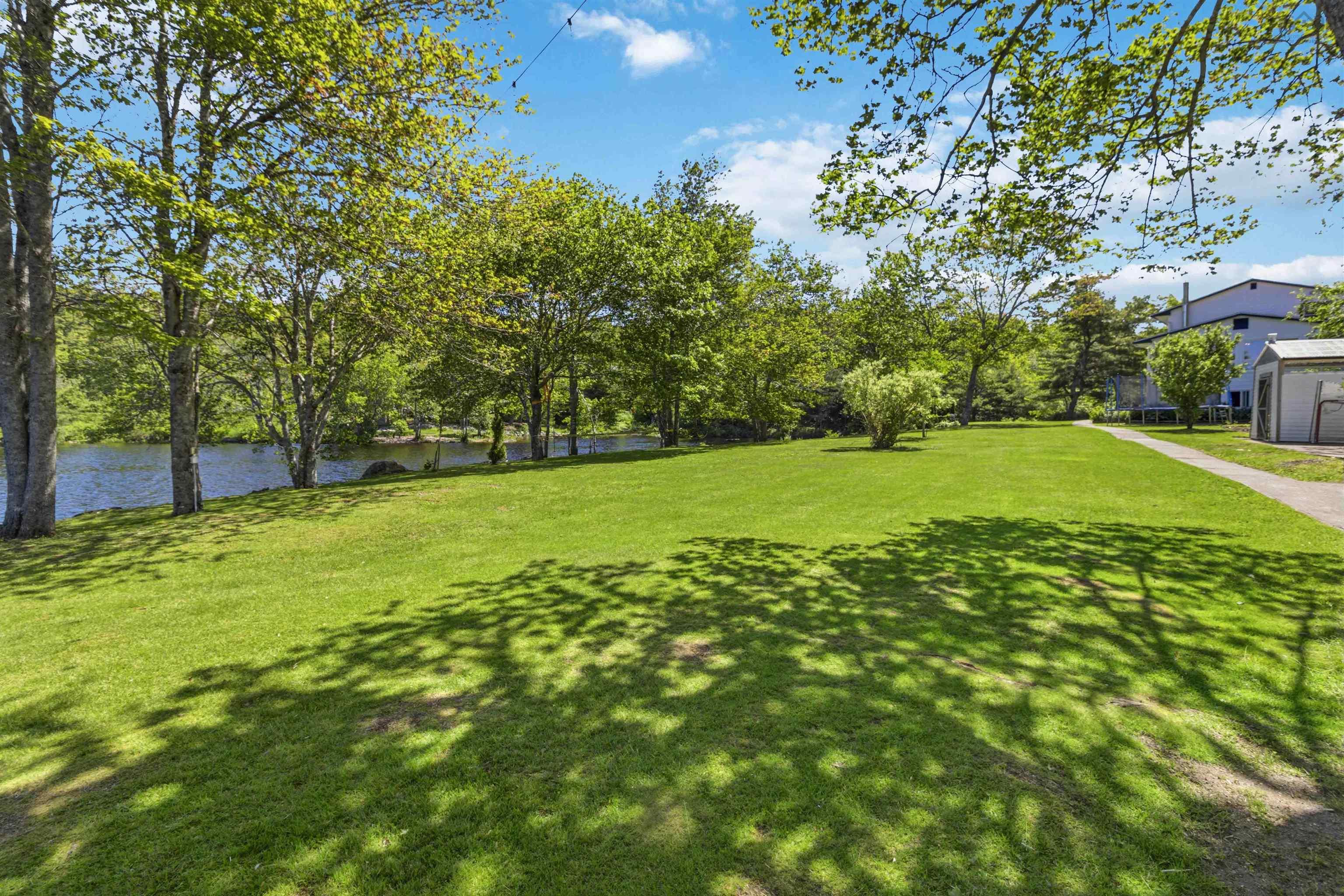 $849,900.00: 20 Kings Way, Lake Echo