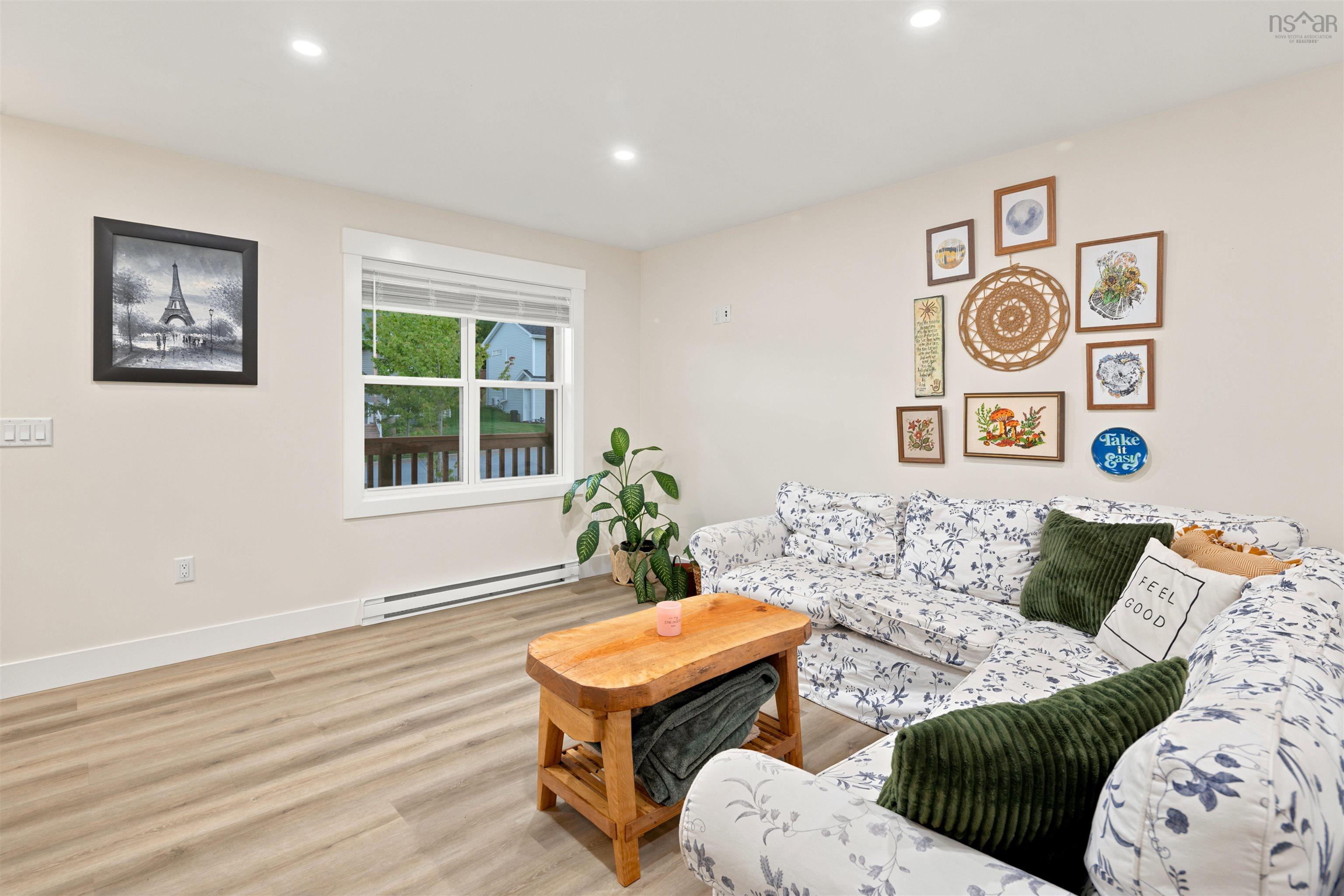 $664,900.00: 7 Splinter Court, Beaver Bank