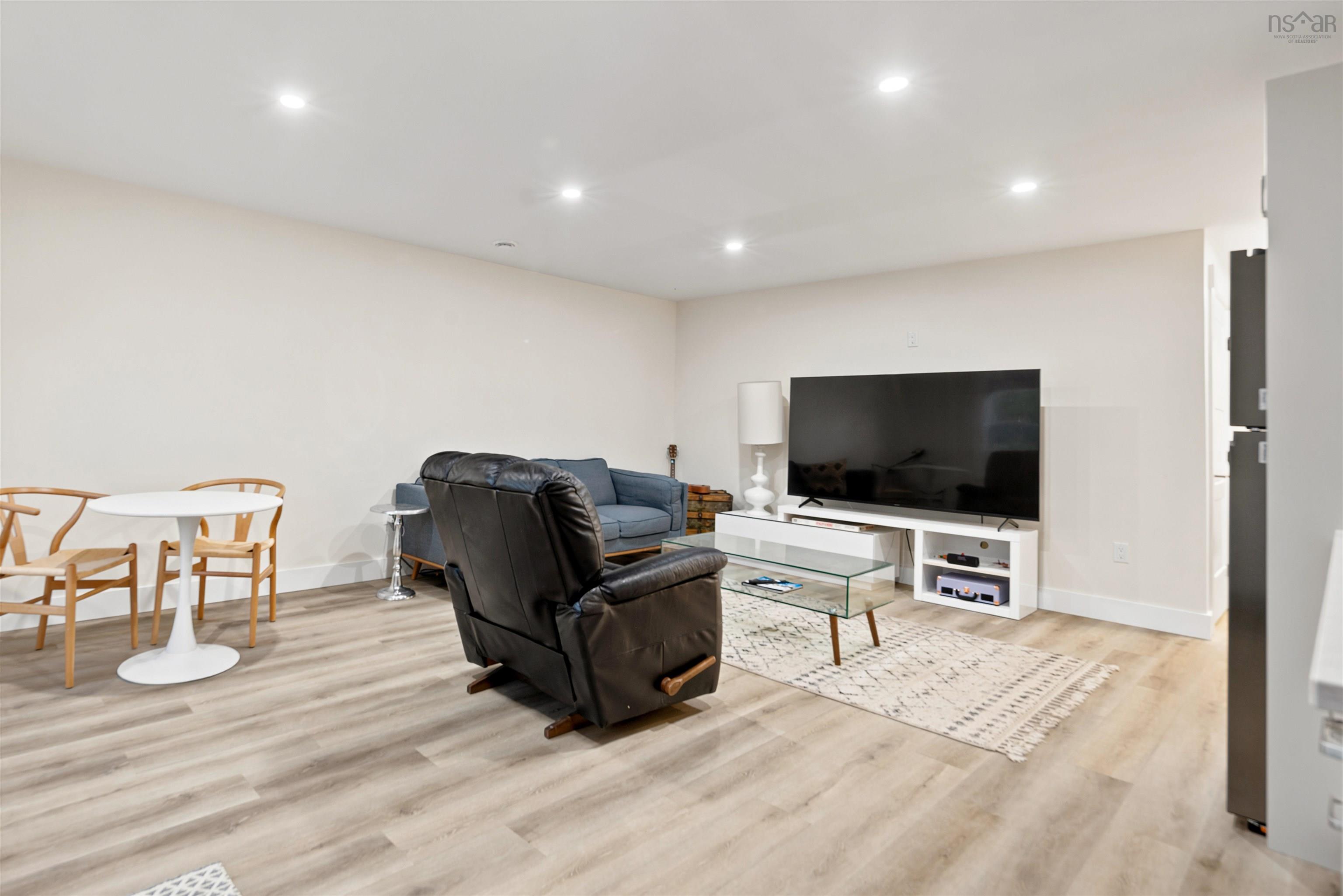 $664,900.00: 7 Splinter Court, Beaver Bank