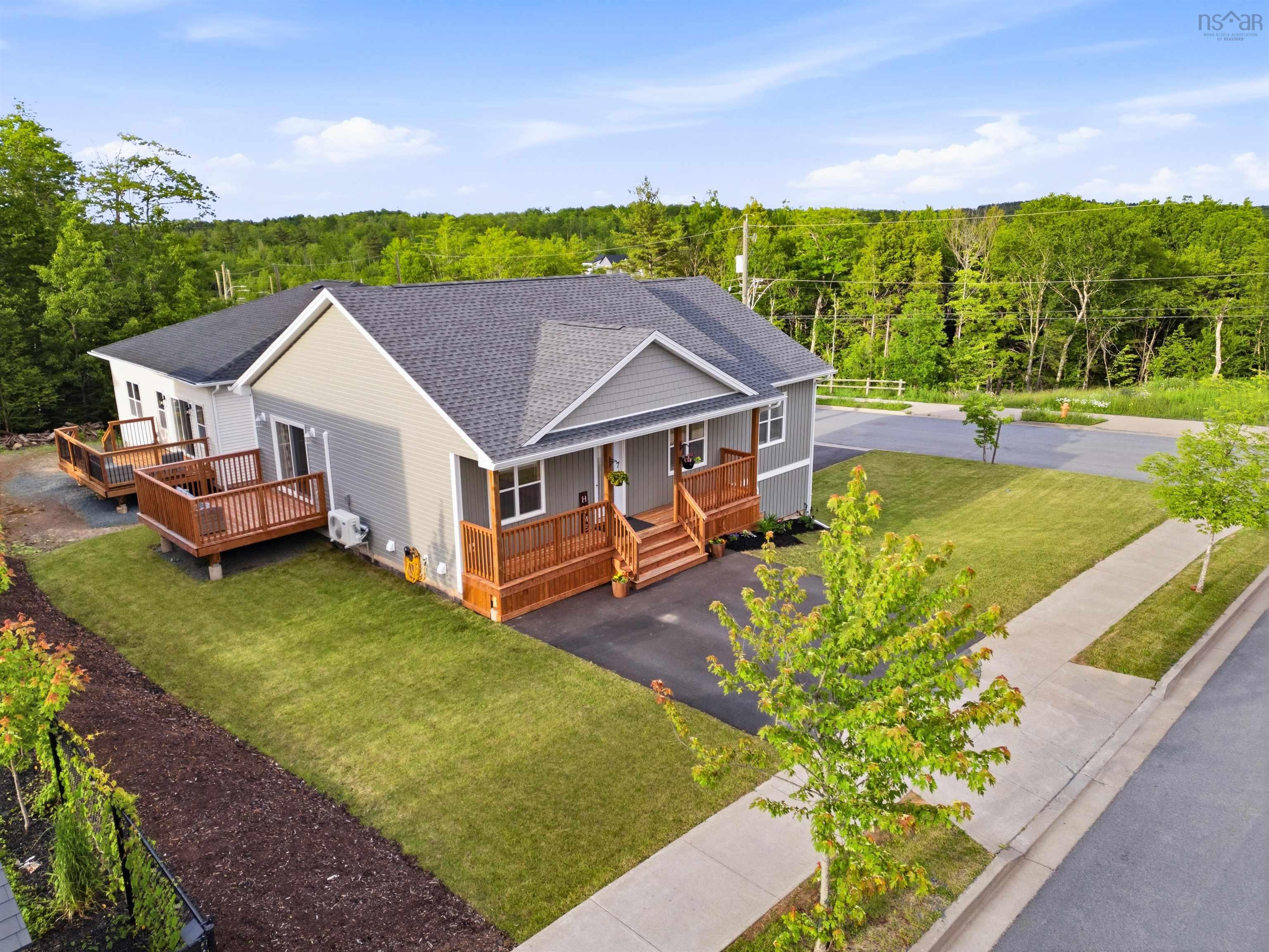 $664,900.00: 7 Splinter Court, Beaver Bank