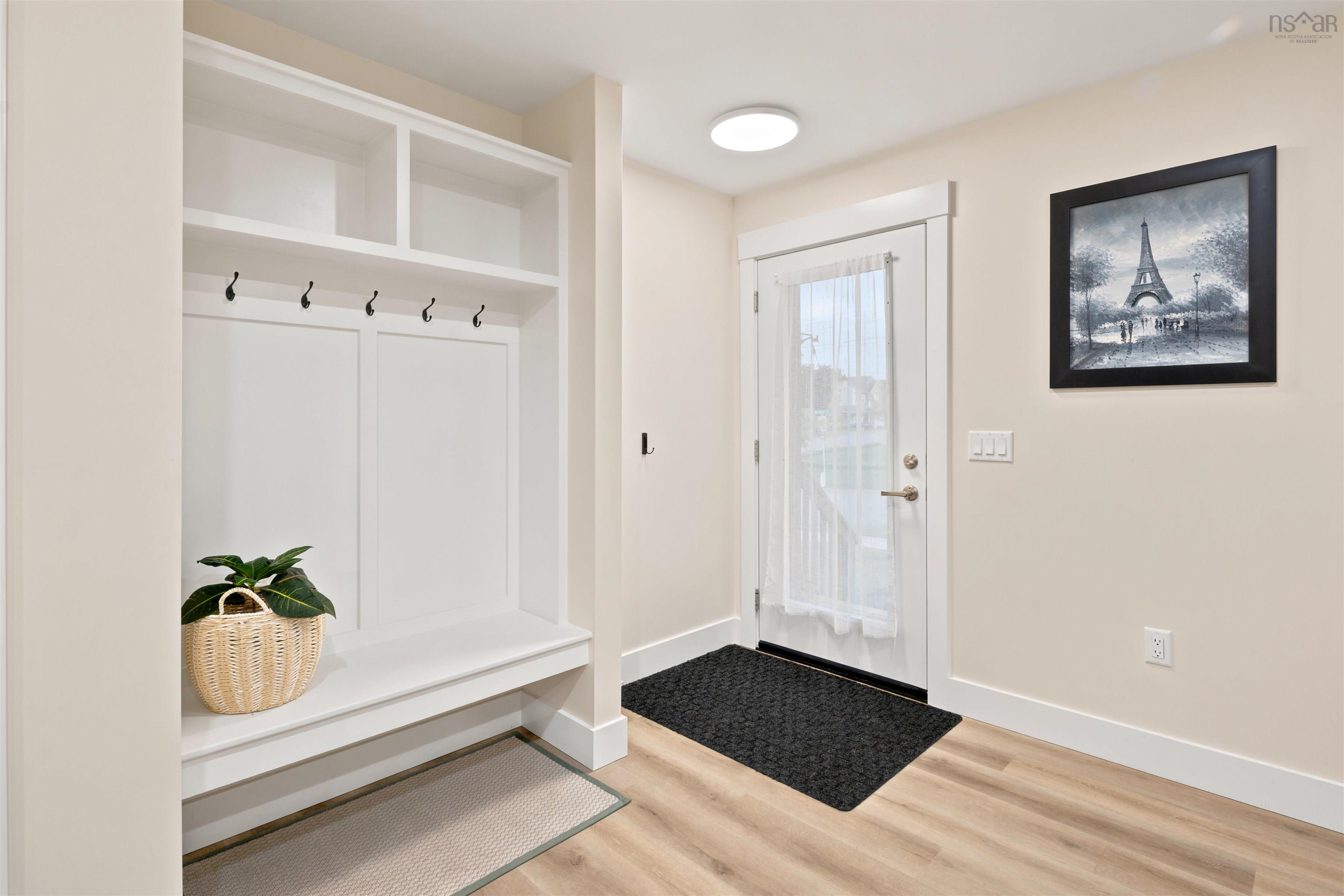 $664,900.00: 7 Splinter Court, Beaver Bank