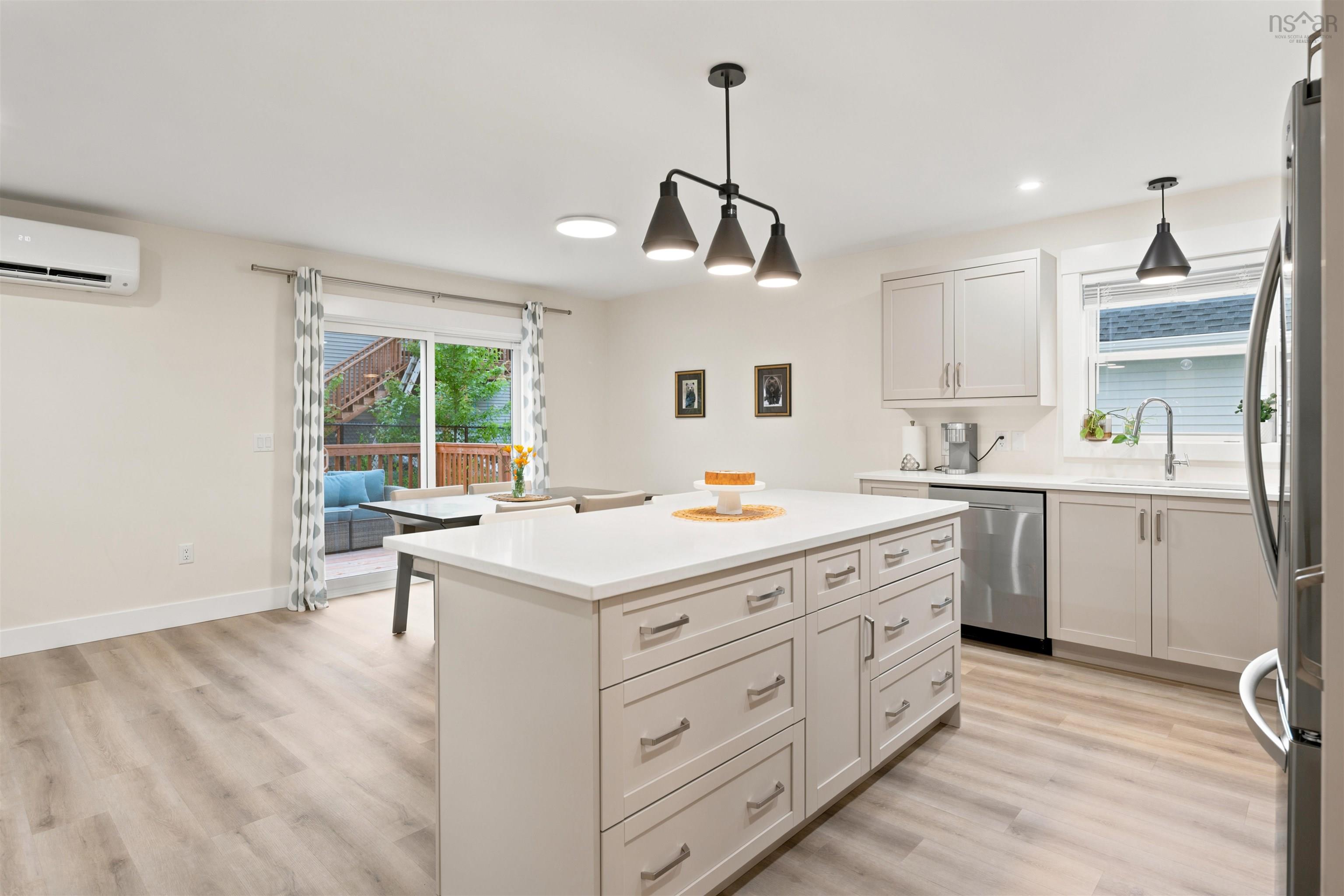 $664,900.00: 7 Splinter Court, Beaver Bank