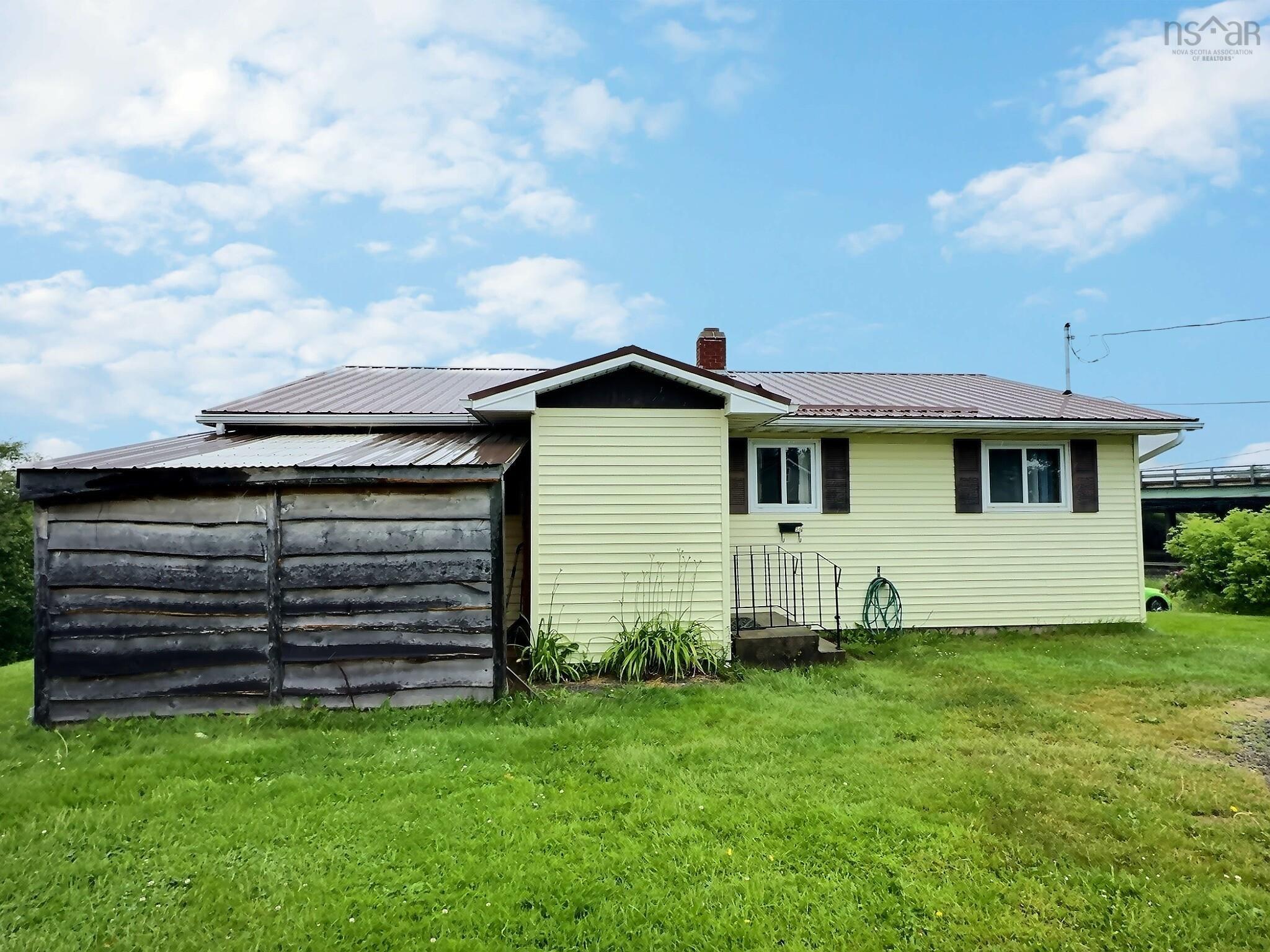 $329,900.00: 56 Lower Truro Road, Lower Truro
