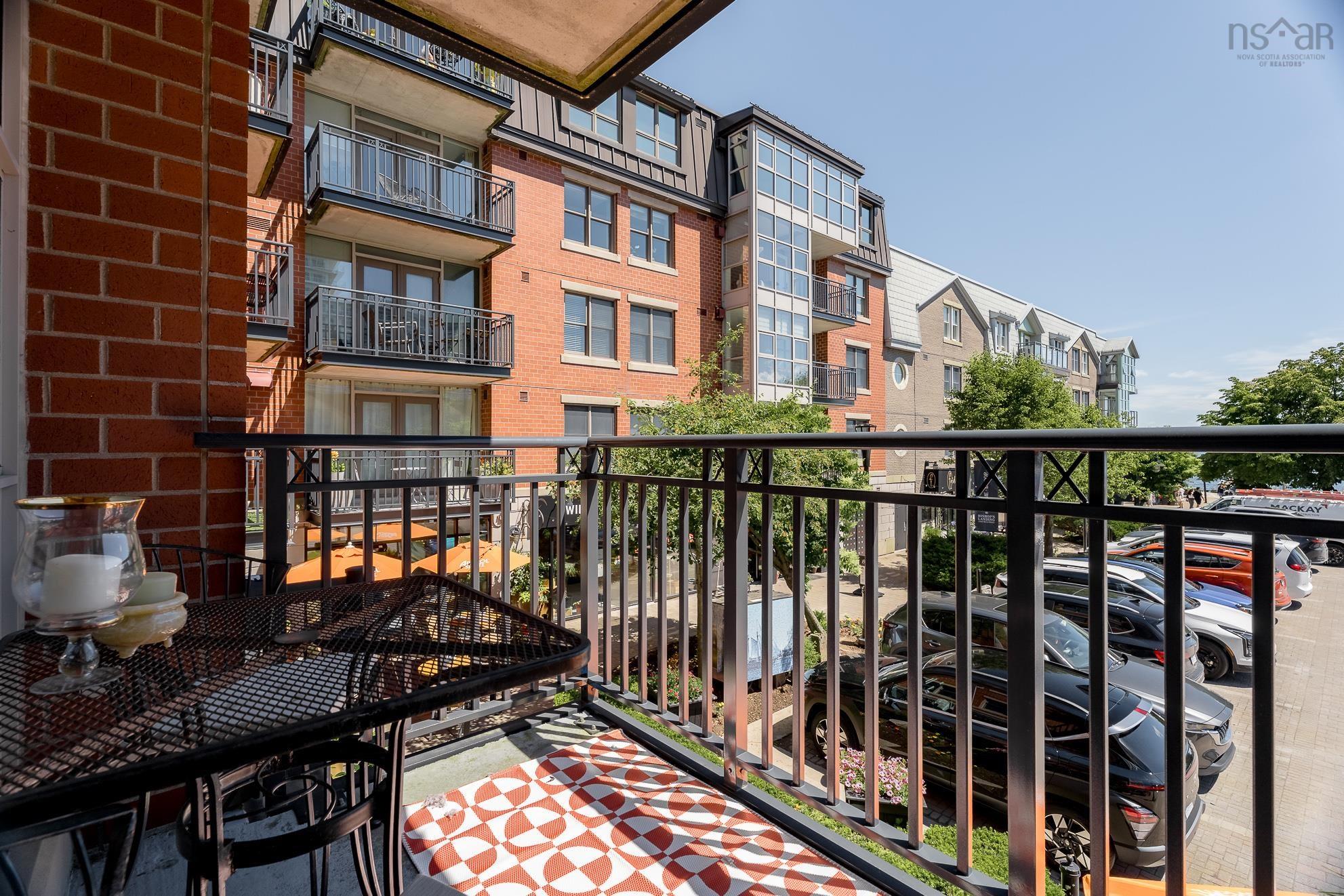 $794,000.00: 228 1477 Lower Water Street, Halifax