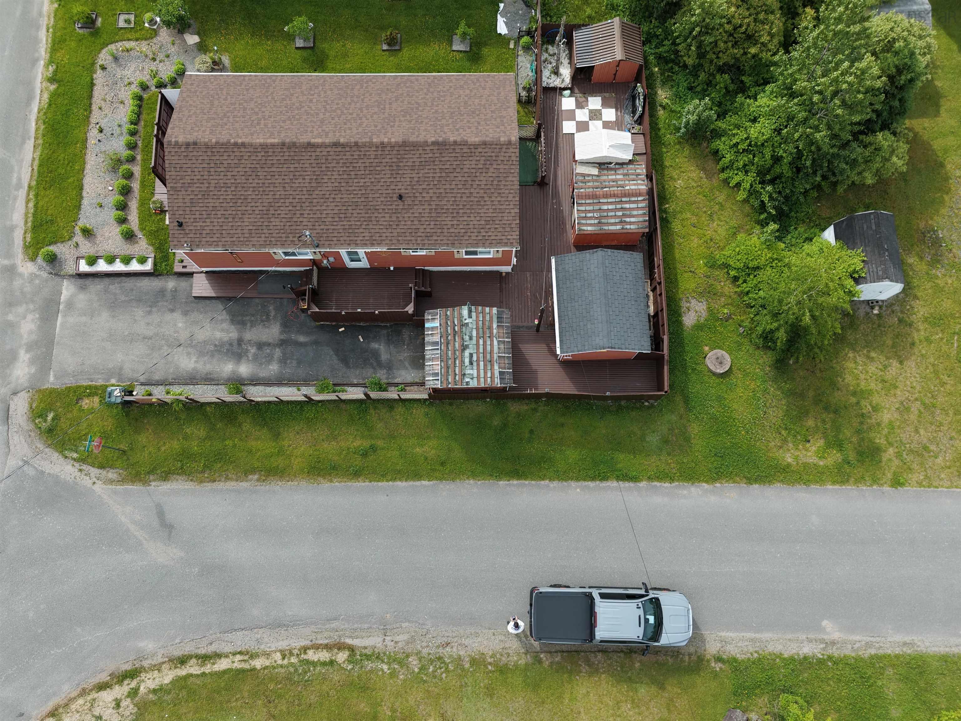 $220,000.00: B1L 1C9 41 Third Street, Howie Centre