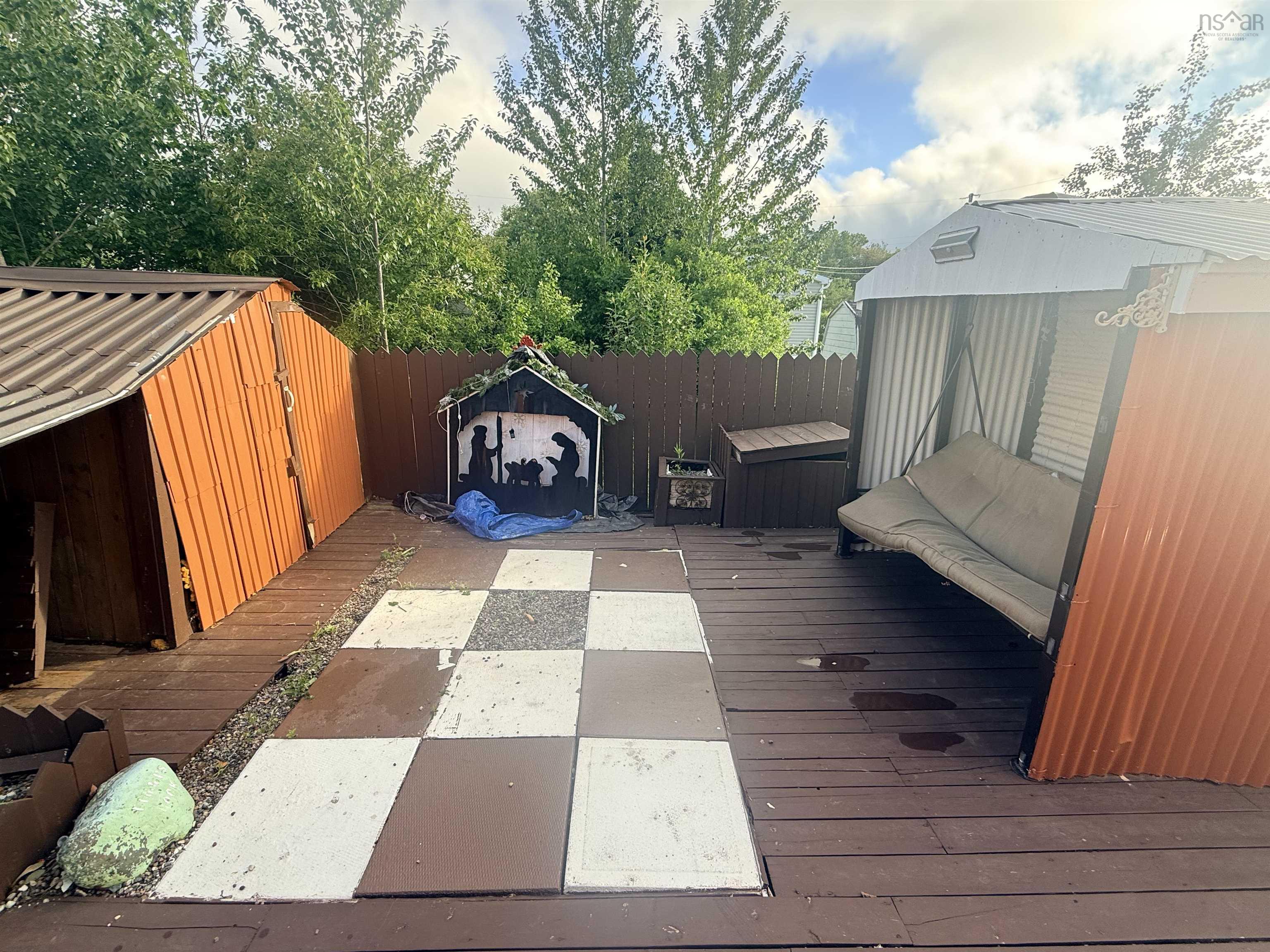 $220,000.00: B1L 1C9 41 Third Street, Howie Centre
