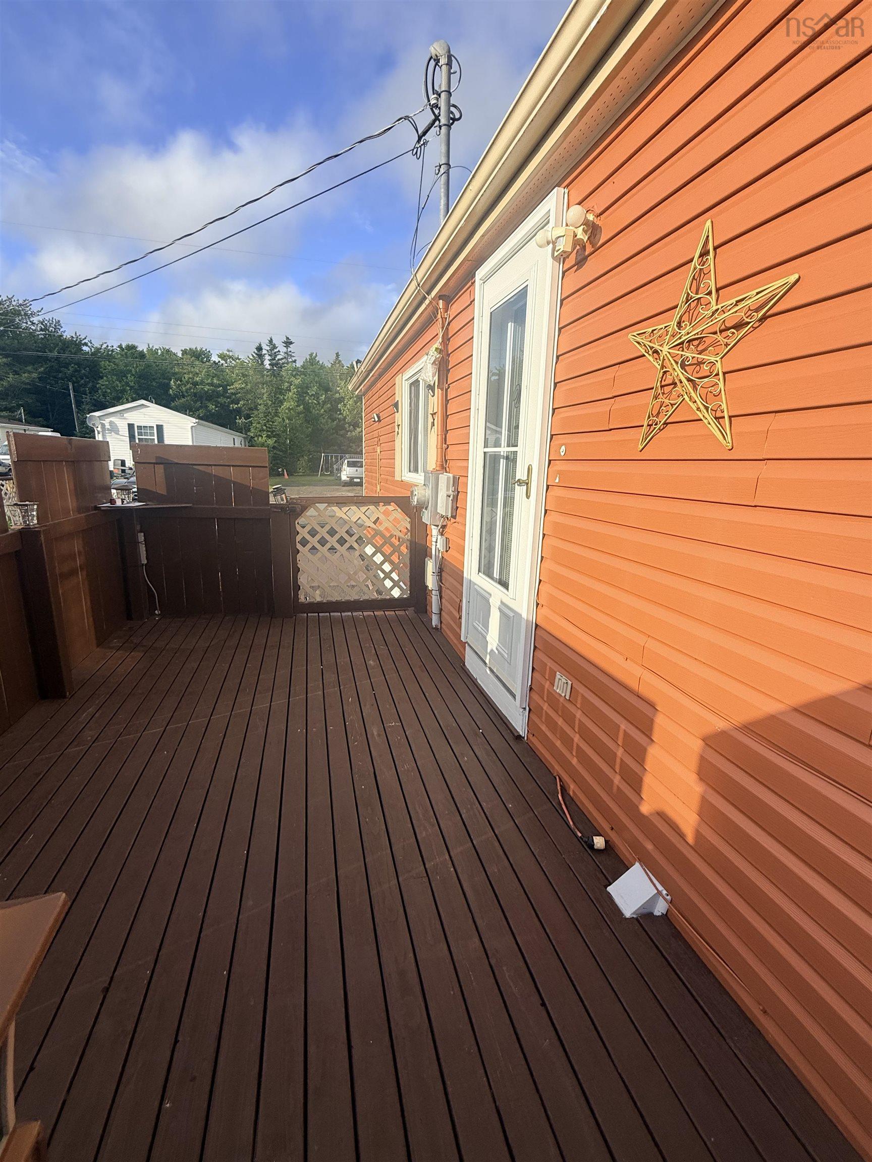 $220,000.00: B1L 1C9 41 Third Street, Howie Centre
