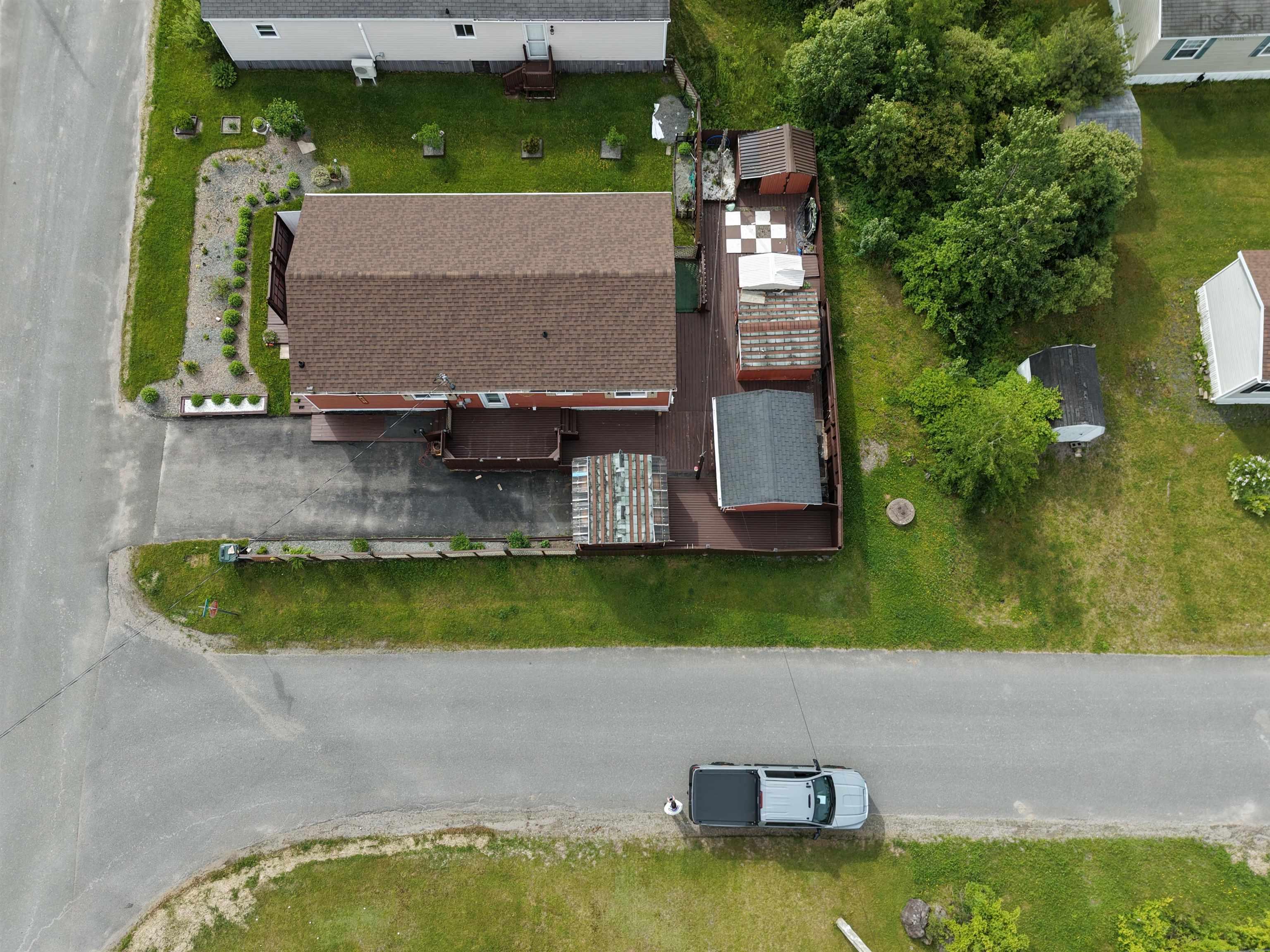 $220,000.00: B1L 1C9 41 Third Street, Howie Centre