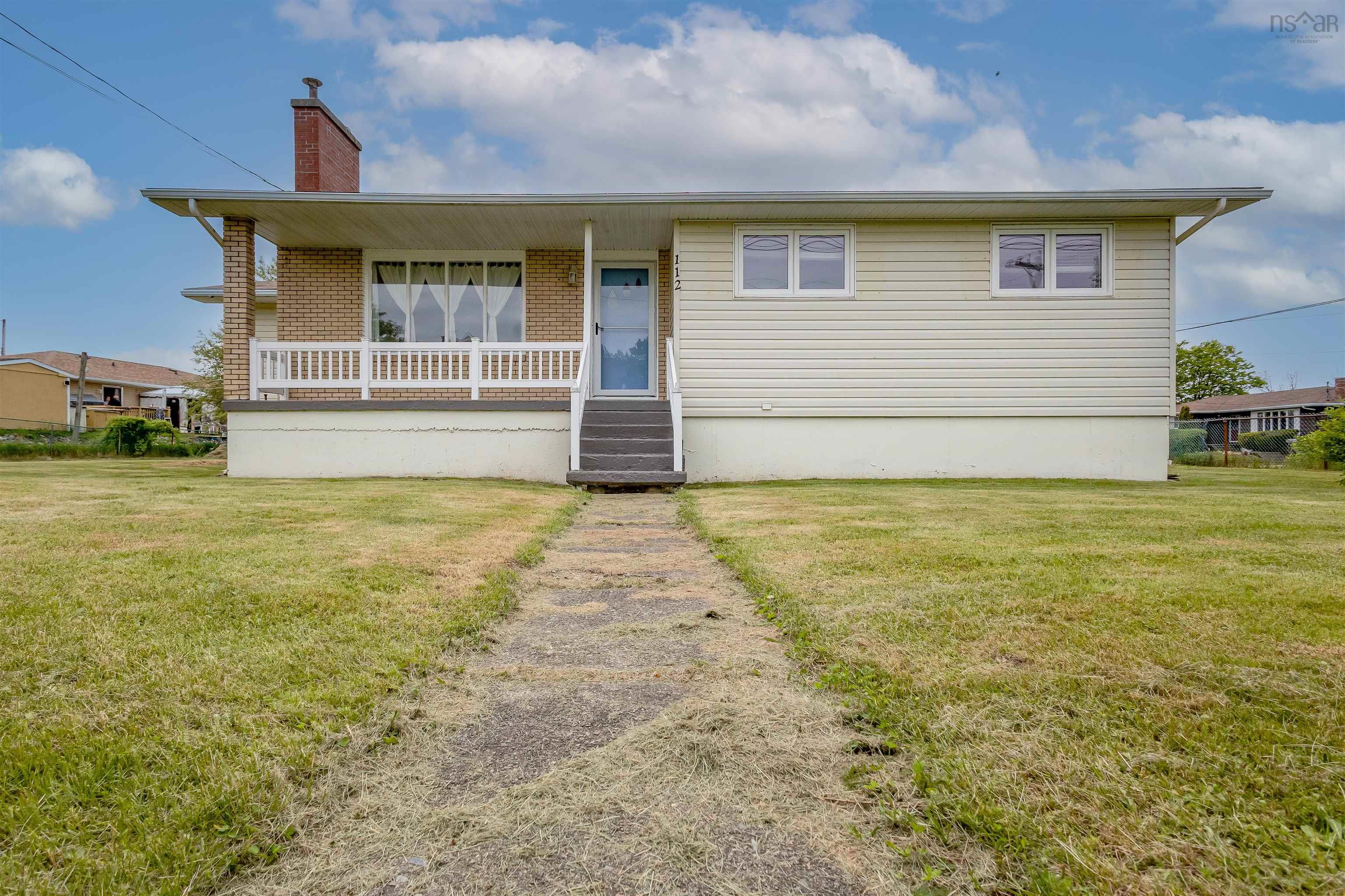 $299,900.00: 112 South Street, Glace Bay