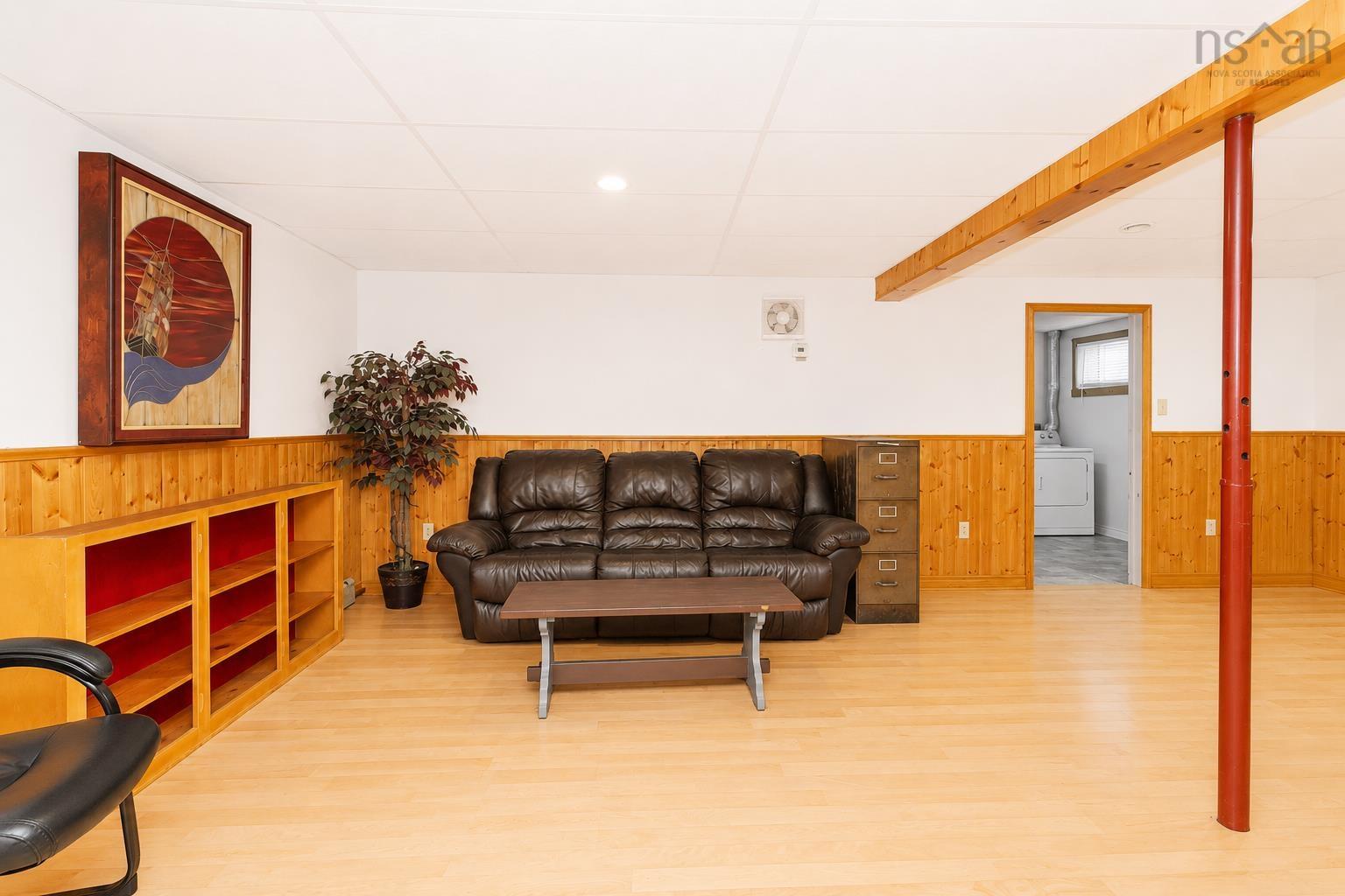 $299,900.00: 112 South Street, Glace Bay
