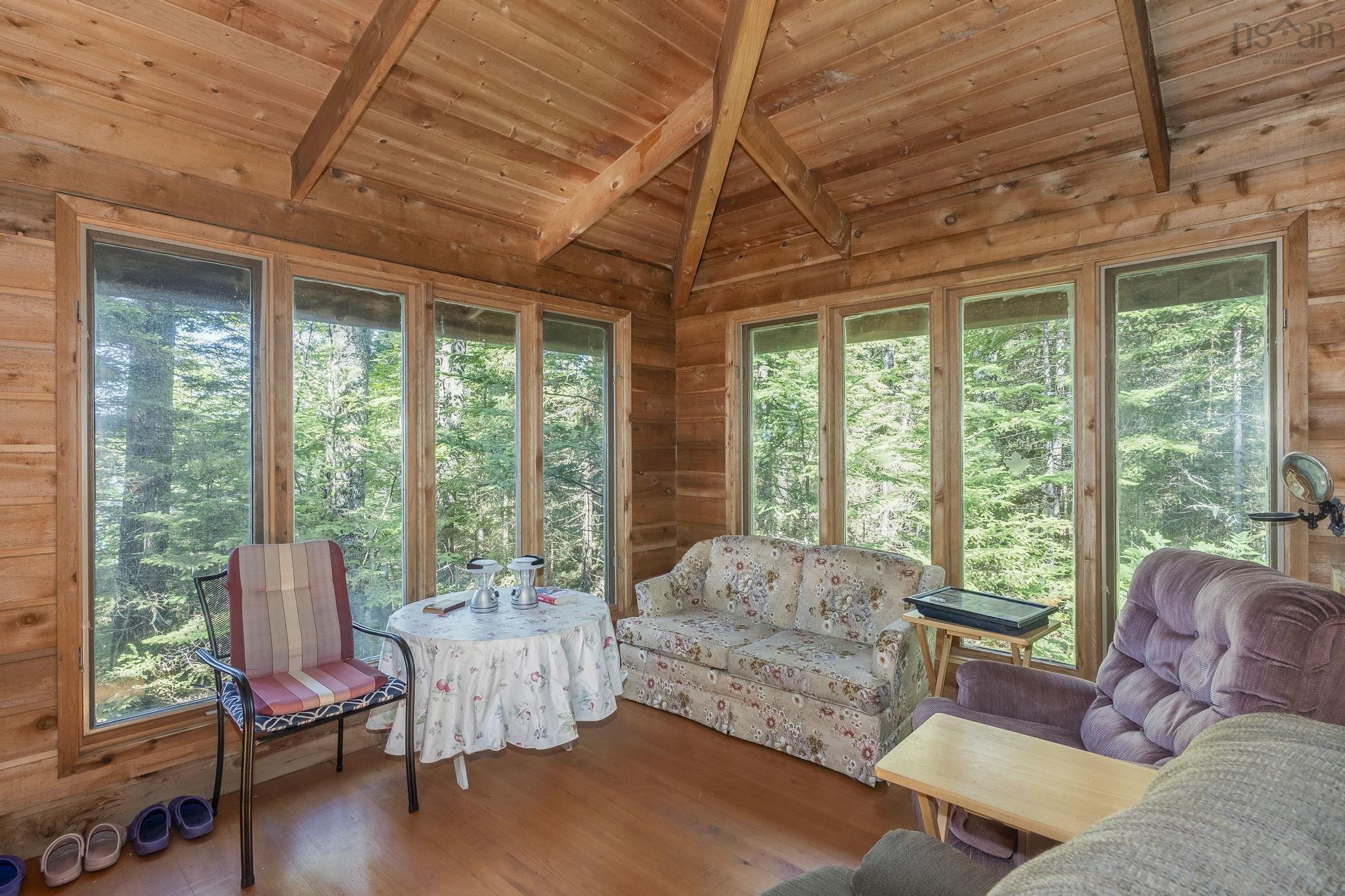 $425,000.00: 207 Middle Fork Road, Sherbrooke Lake
