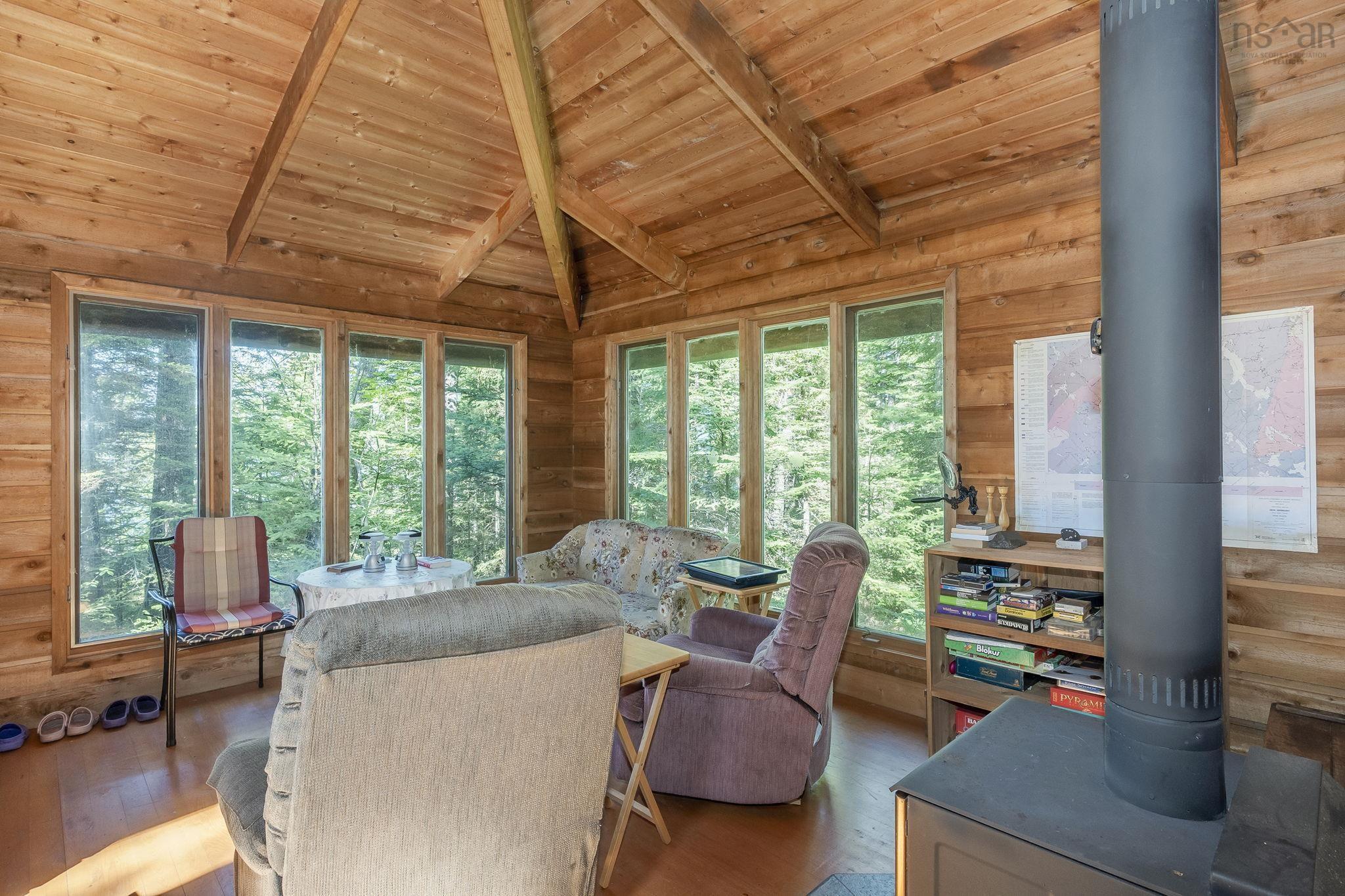 $425,000.00: 207 Middle Fork Road, Sherbrooke Lake