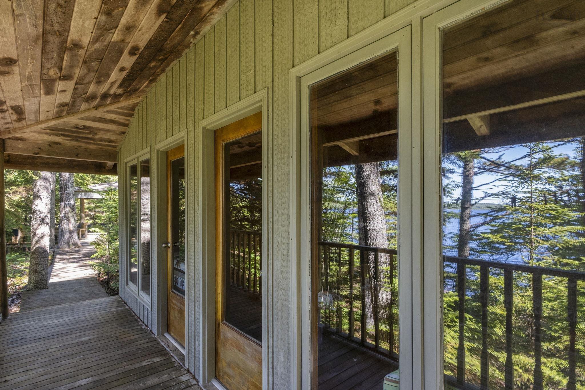 $425,000.00: 207 Middle Fork Road, Sherbrooke Lake