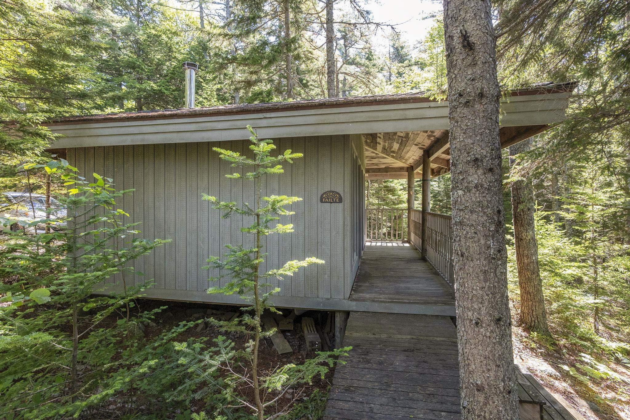 $425,000.00: 207 Middle Fork Road, Sherbrooke Lake