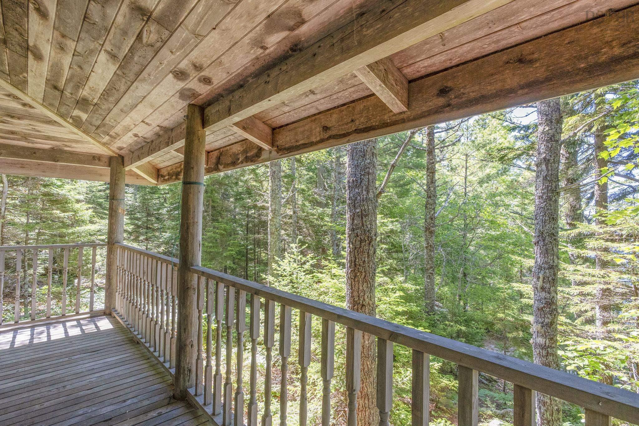 $425,000.00: 207 Middle Fork Road, Sherbrooke Lake
