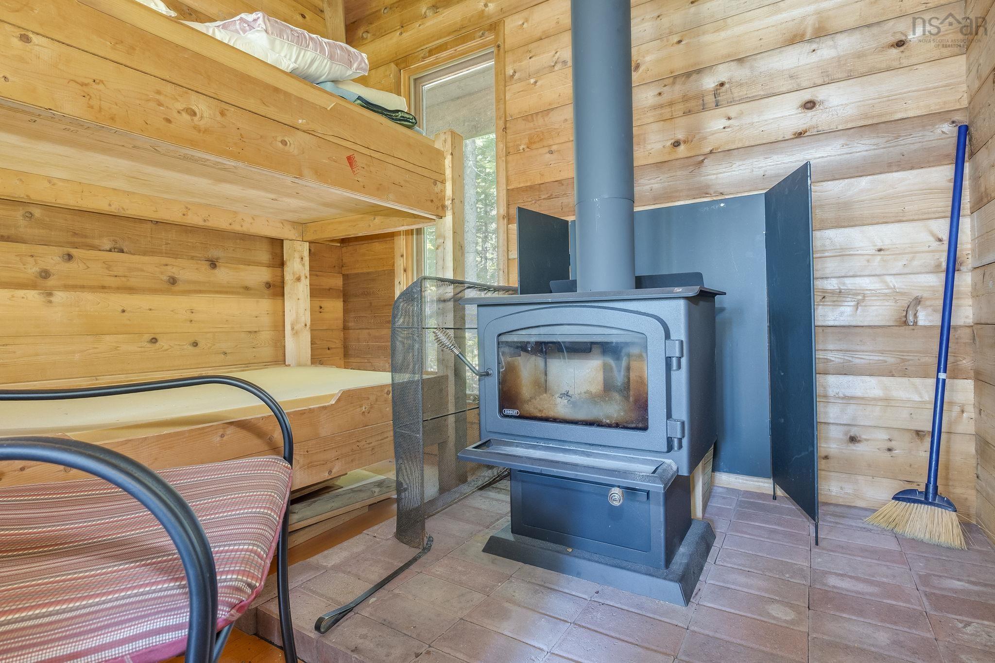 $425,000.00: 207 Middle Fork Road, Sherbrooke Lake