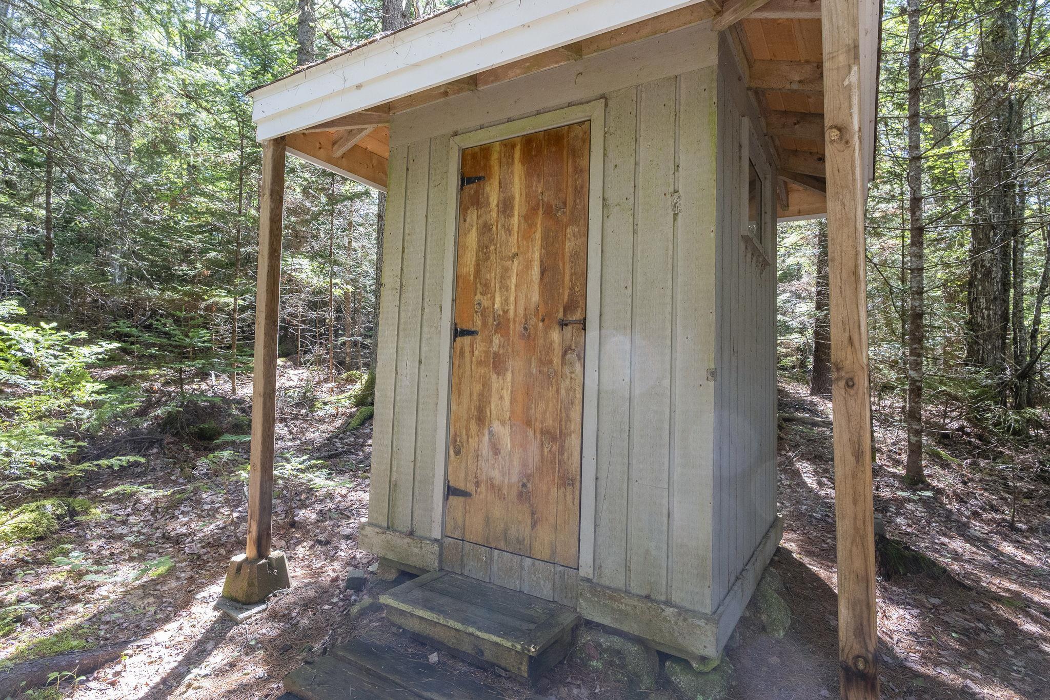 $425,000.00: 207 Middle Fork Road, Sherbrooke Lake