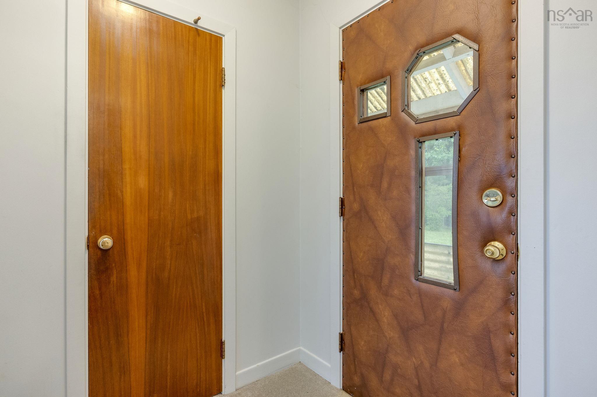 $439,000.00: 489 Pine Ridge Avenue, Kingston