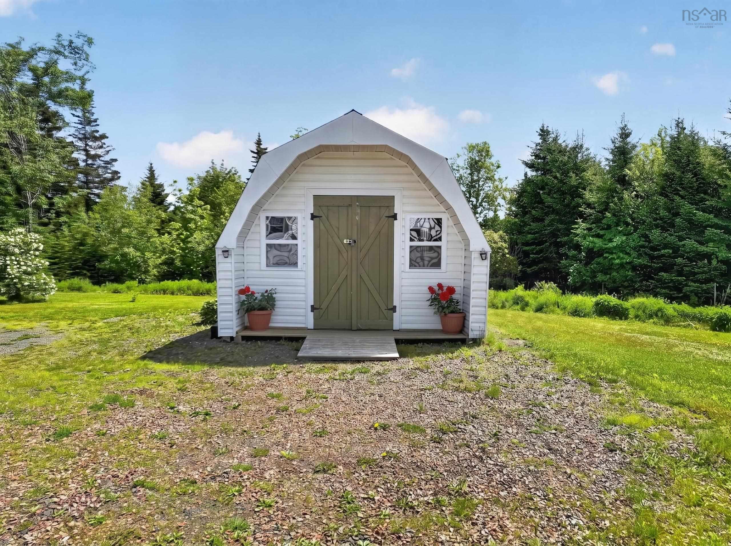 $288,900.00: 4400 Highway 311, Nuttby