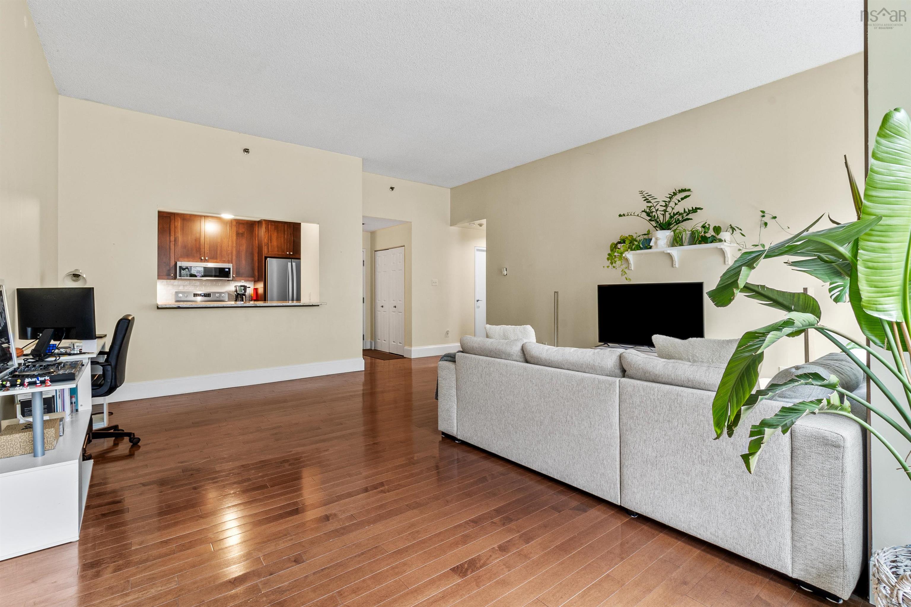 $469,900.00: 106 1326 Lower Water Street, Halifax
