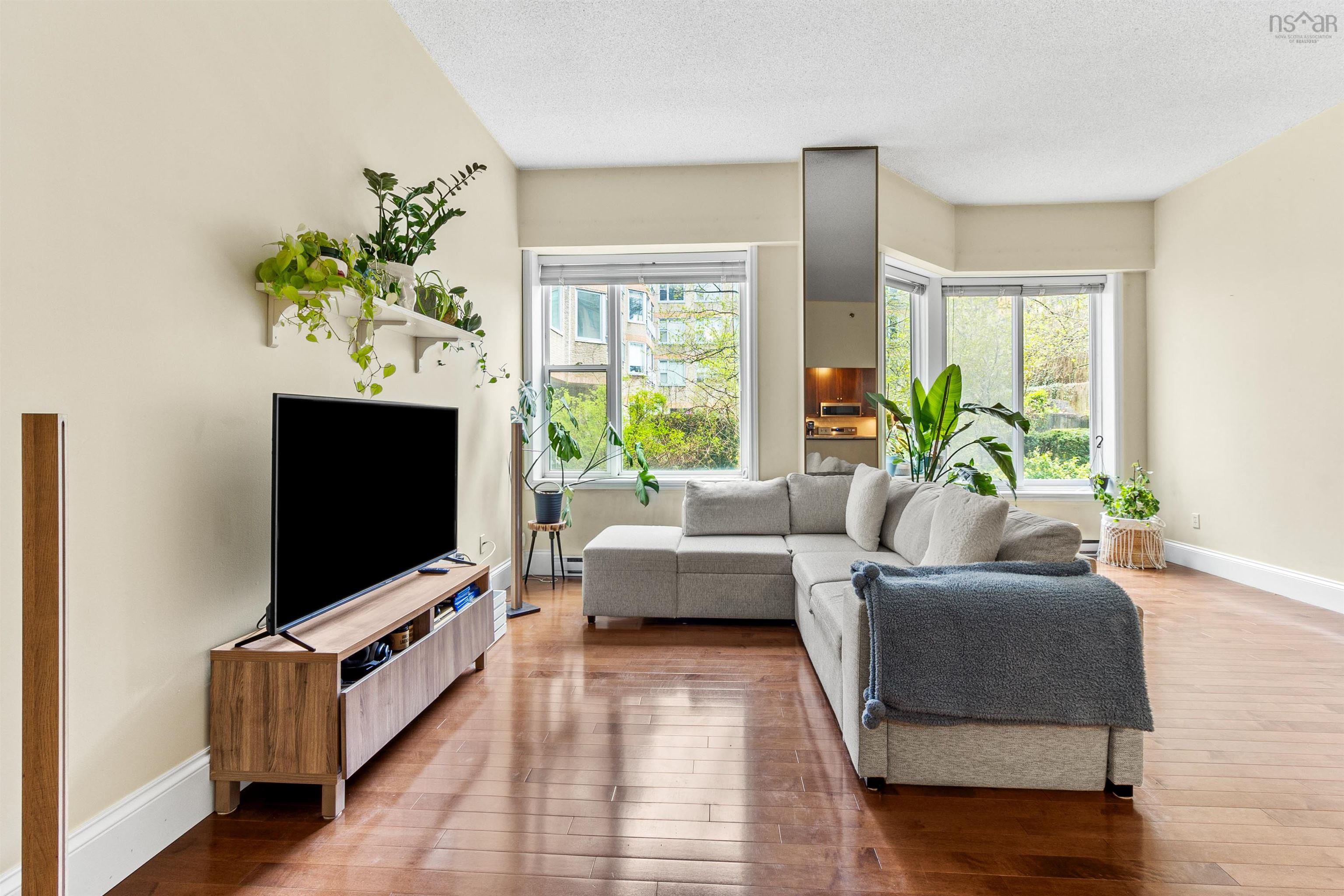 $469,900.00: 106 1326 Lower Water Street, Halifax