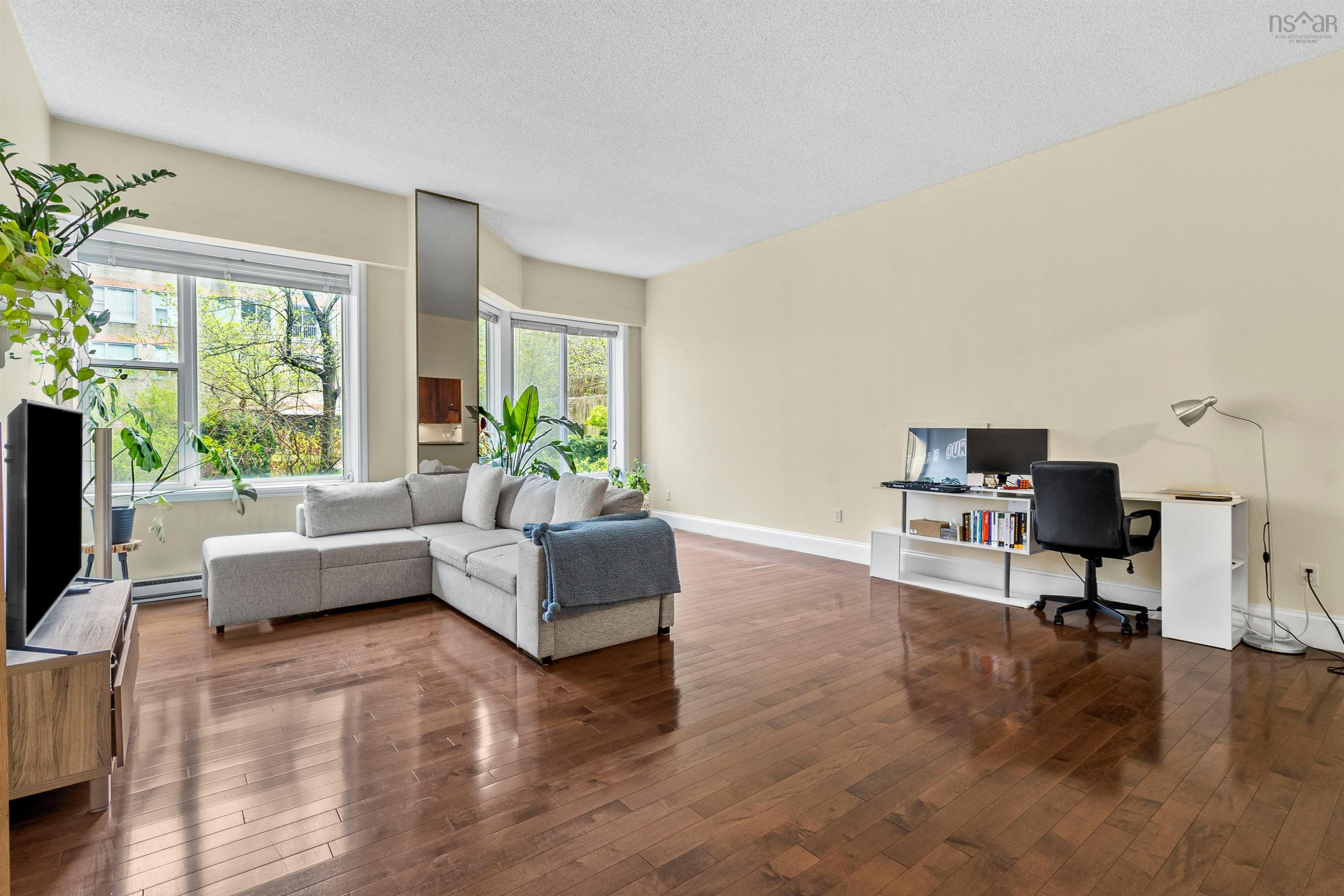 $469,900.00: 106 1326 Lower Water Street, Halifax