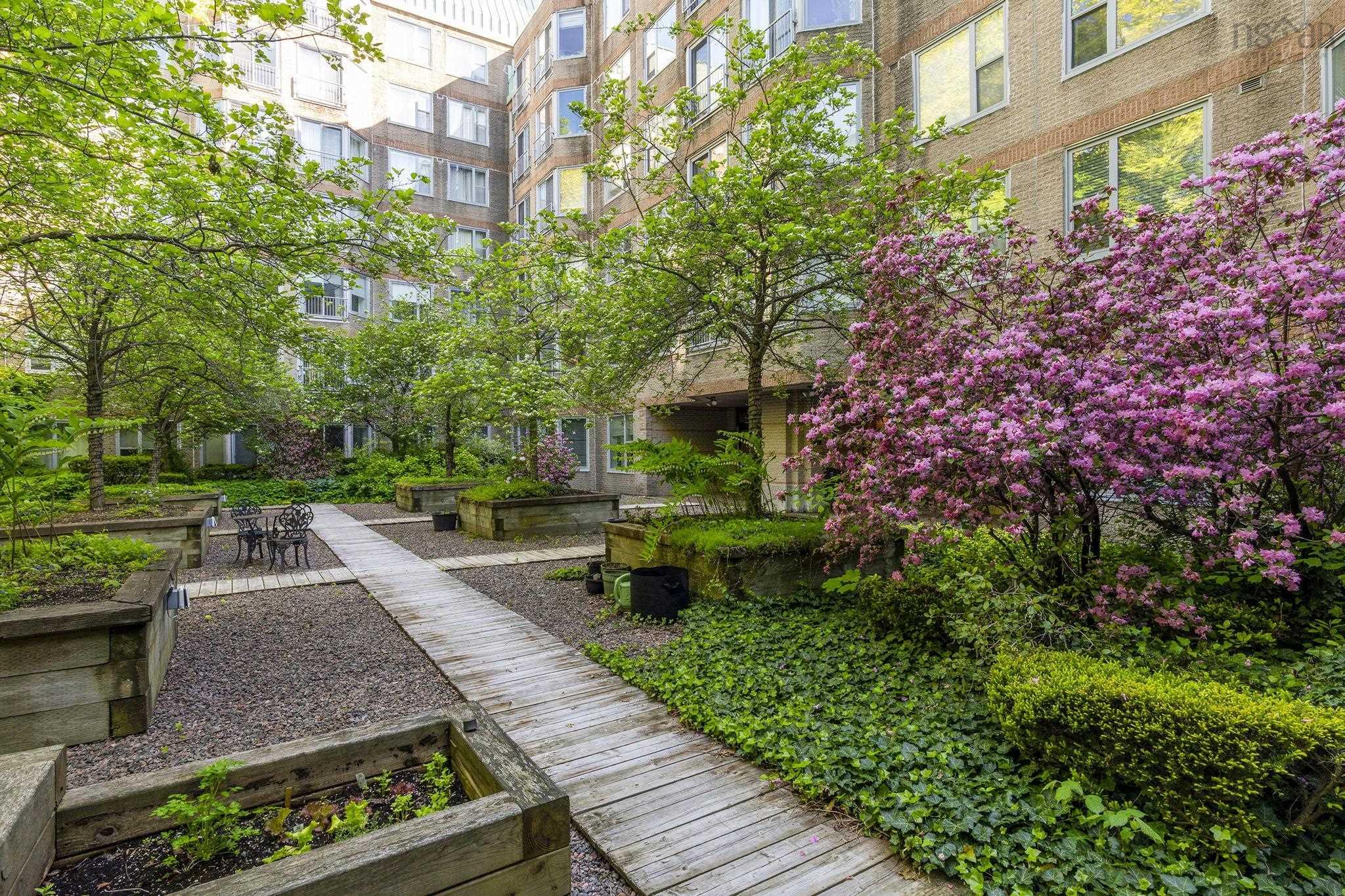 $469,900.00: 106 1326 Lower Water Street, Halifax