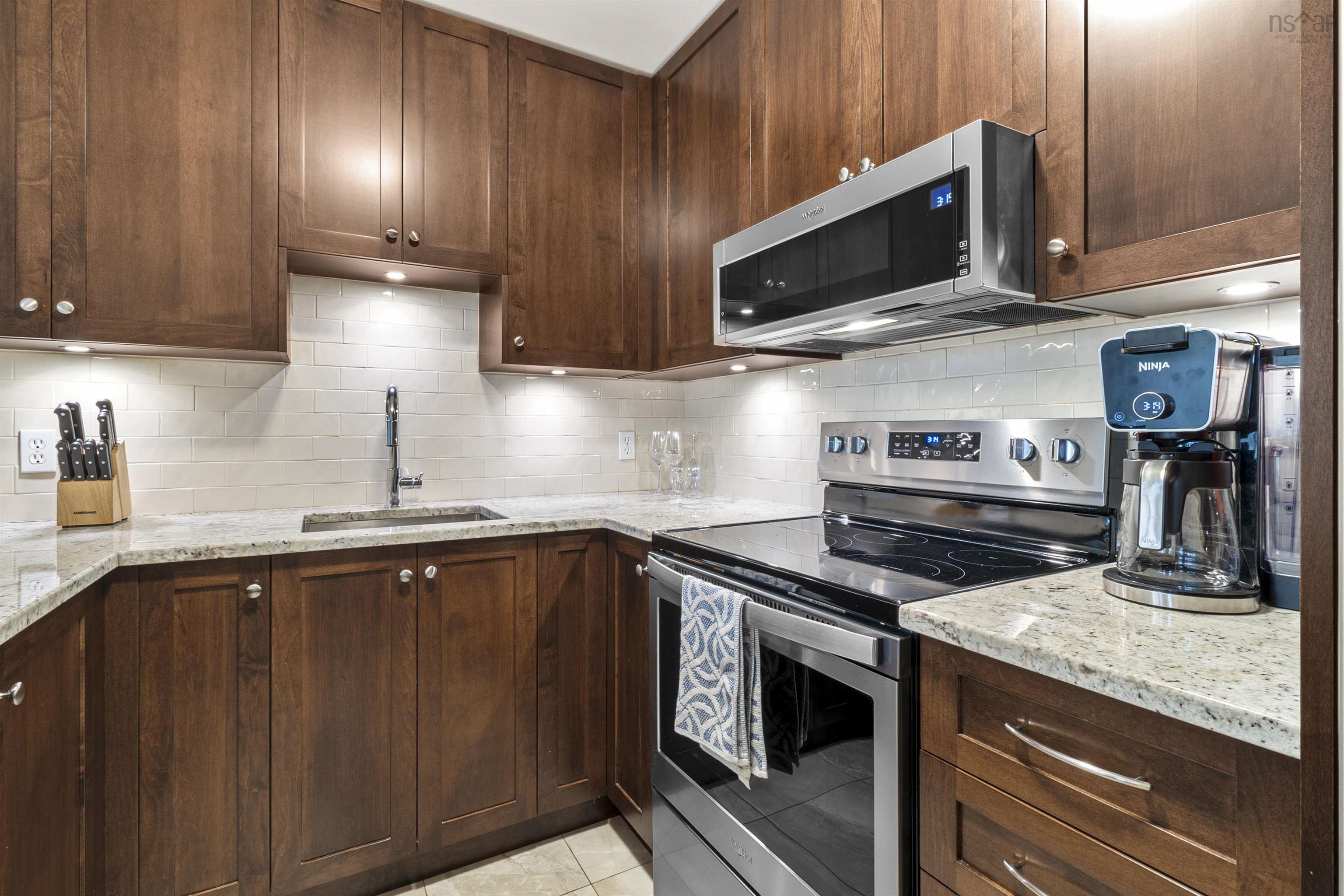 $469,900.00: 106 1326 Lower Water Street, Halifax